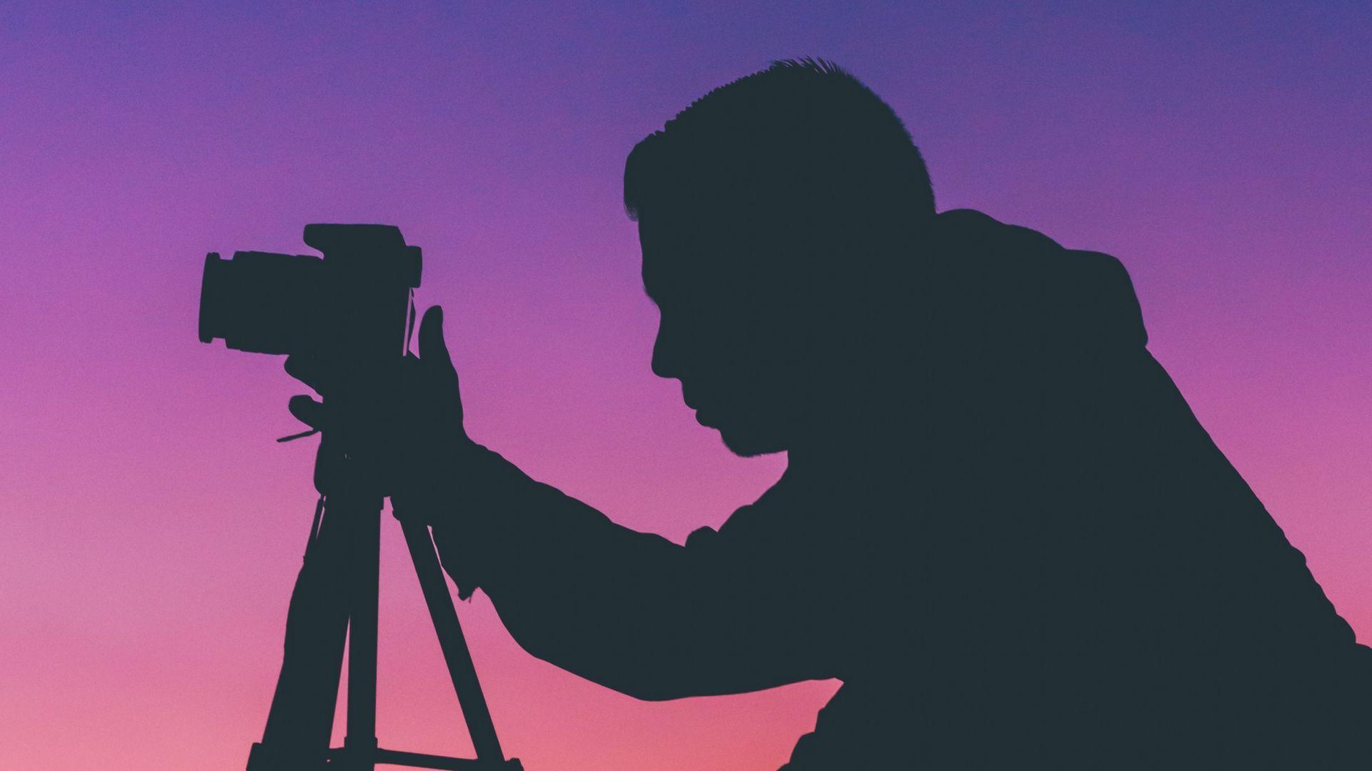 1920x1080 Download wallpaper 1920x1080 silhouette, photographer, person