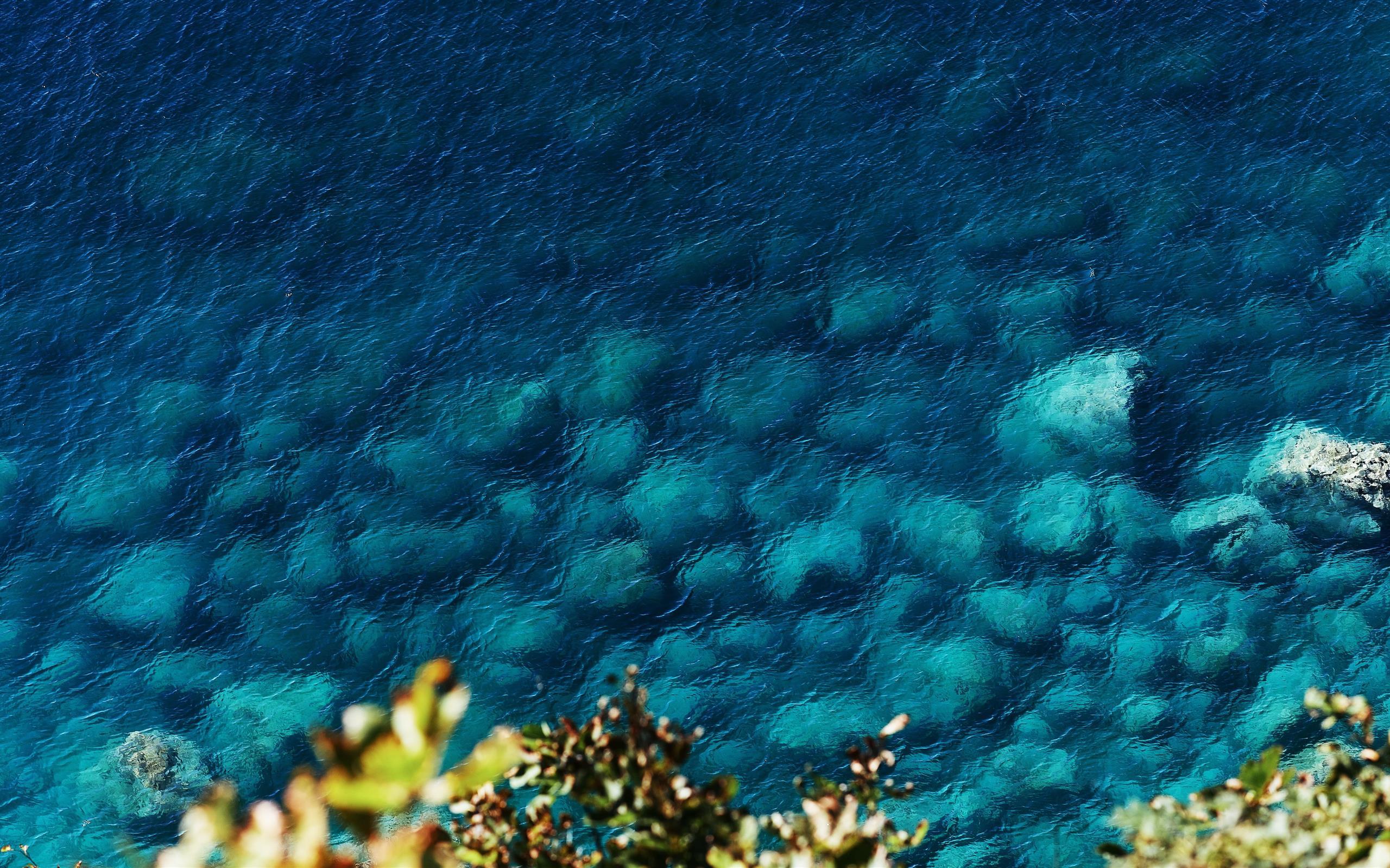 2560x1600 body of water photograph MacBook Air Wallpaper Download