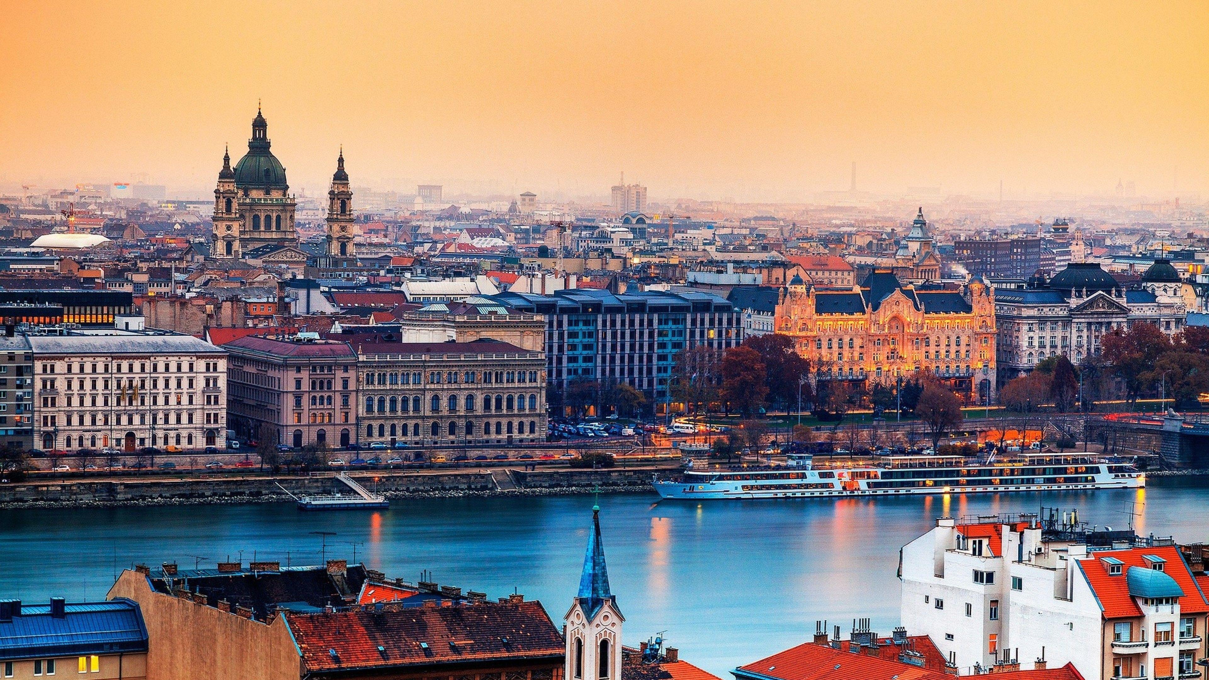 3840x2160 Hungary Wallpaper
