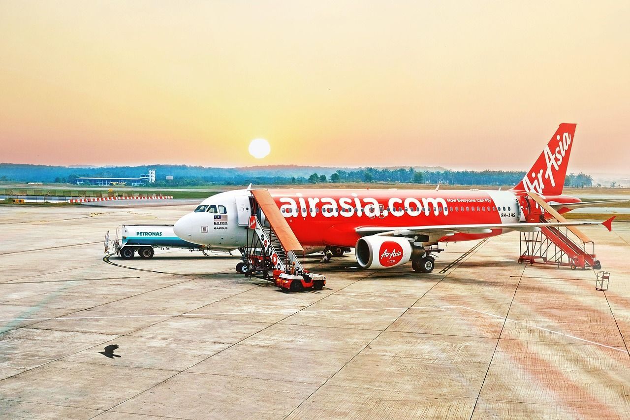 1280x853 Free Airasia & Airplane Image
