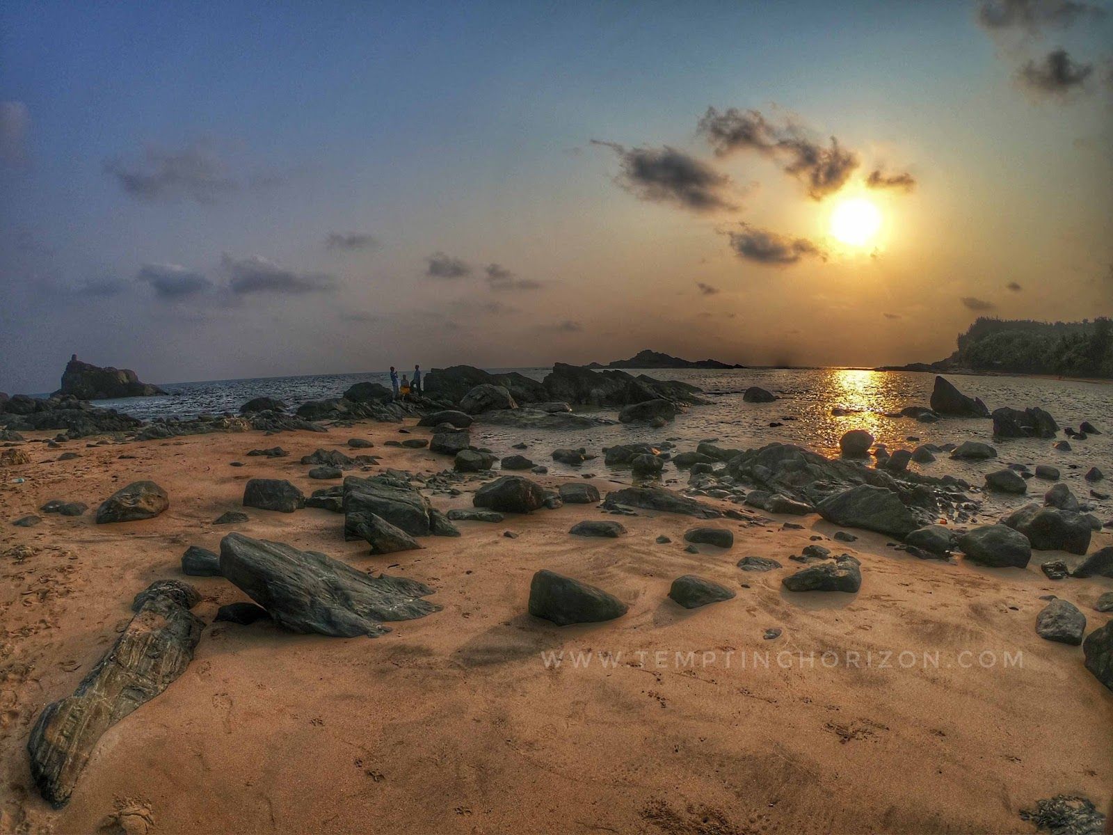 1600x1200 Gokarna the offbeat beaches!
