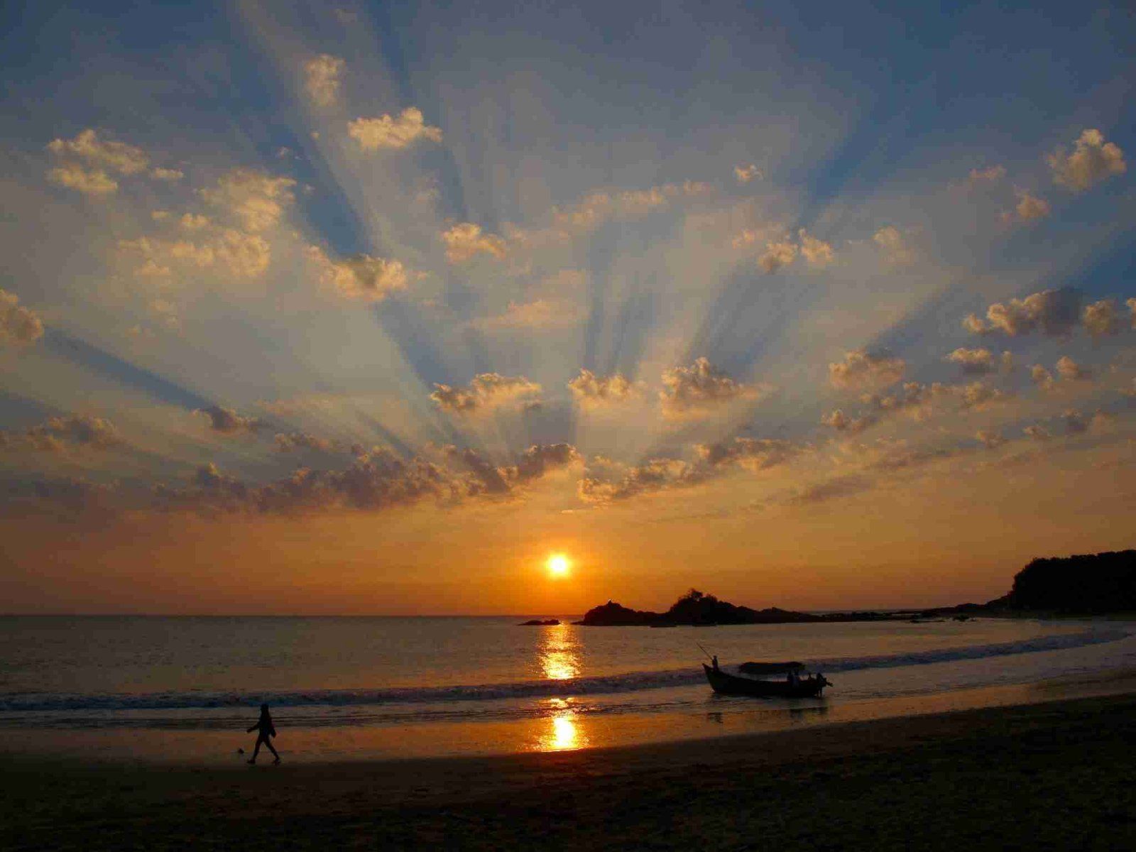 1600x1200 Gokarna land of Unspoiled Beaches