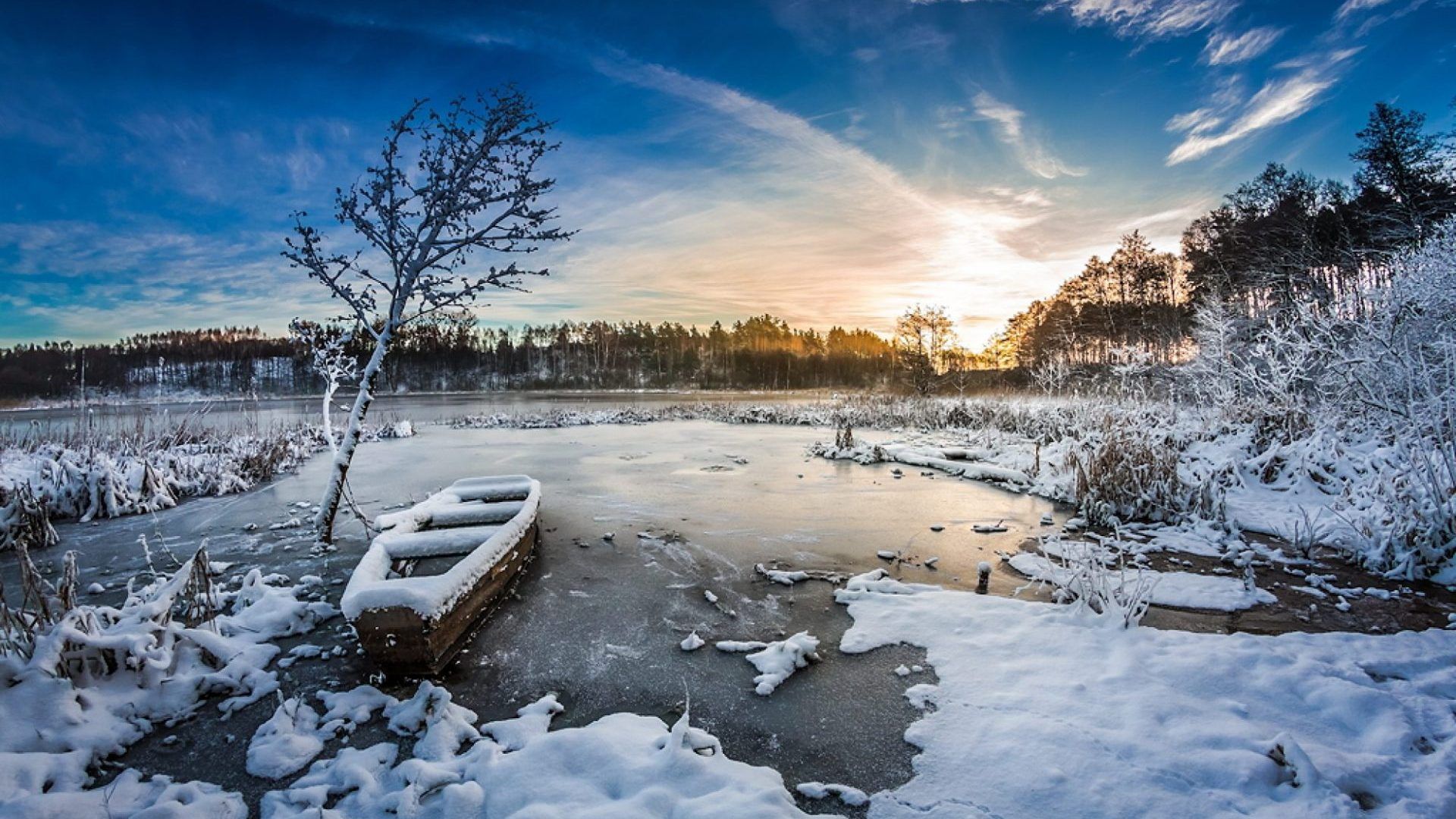 1920x1080 Reasons to Visit Lake George this Winter & Giulietta's Hideaway Inn