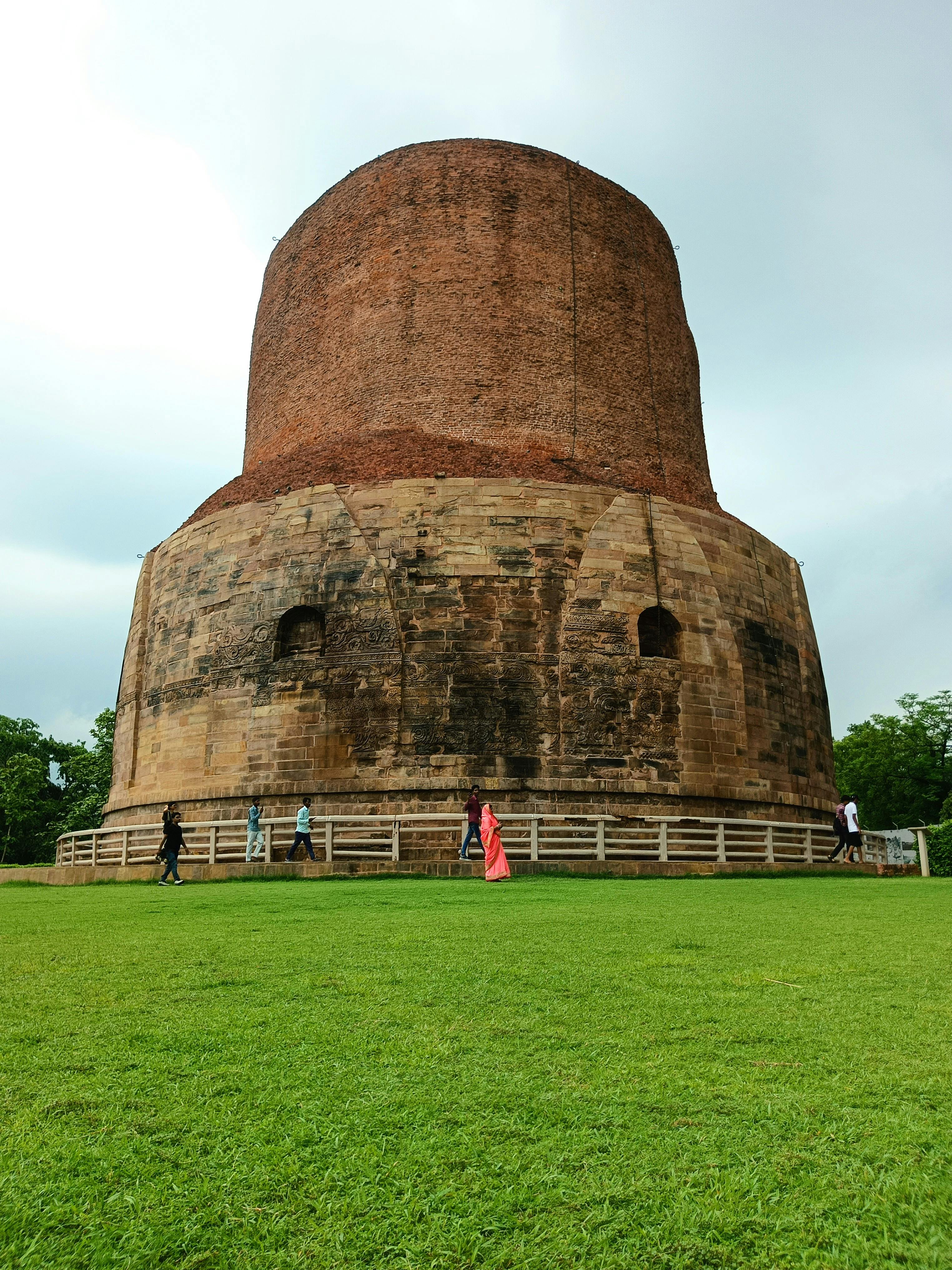 3048x4064 Ancient Dhamek Stupa in Sarnath, Varanasi · Free