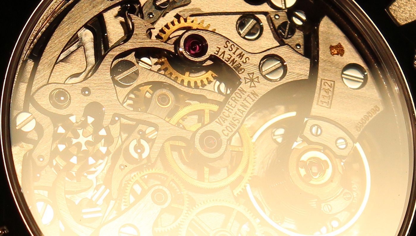 1400x795 Vacheron's New Traditionnelle Chronograph Perpetual Calendar Out this