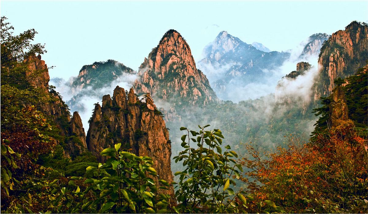 1200x699 Mount Huangshan in Fall