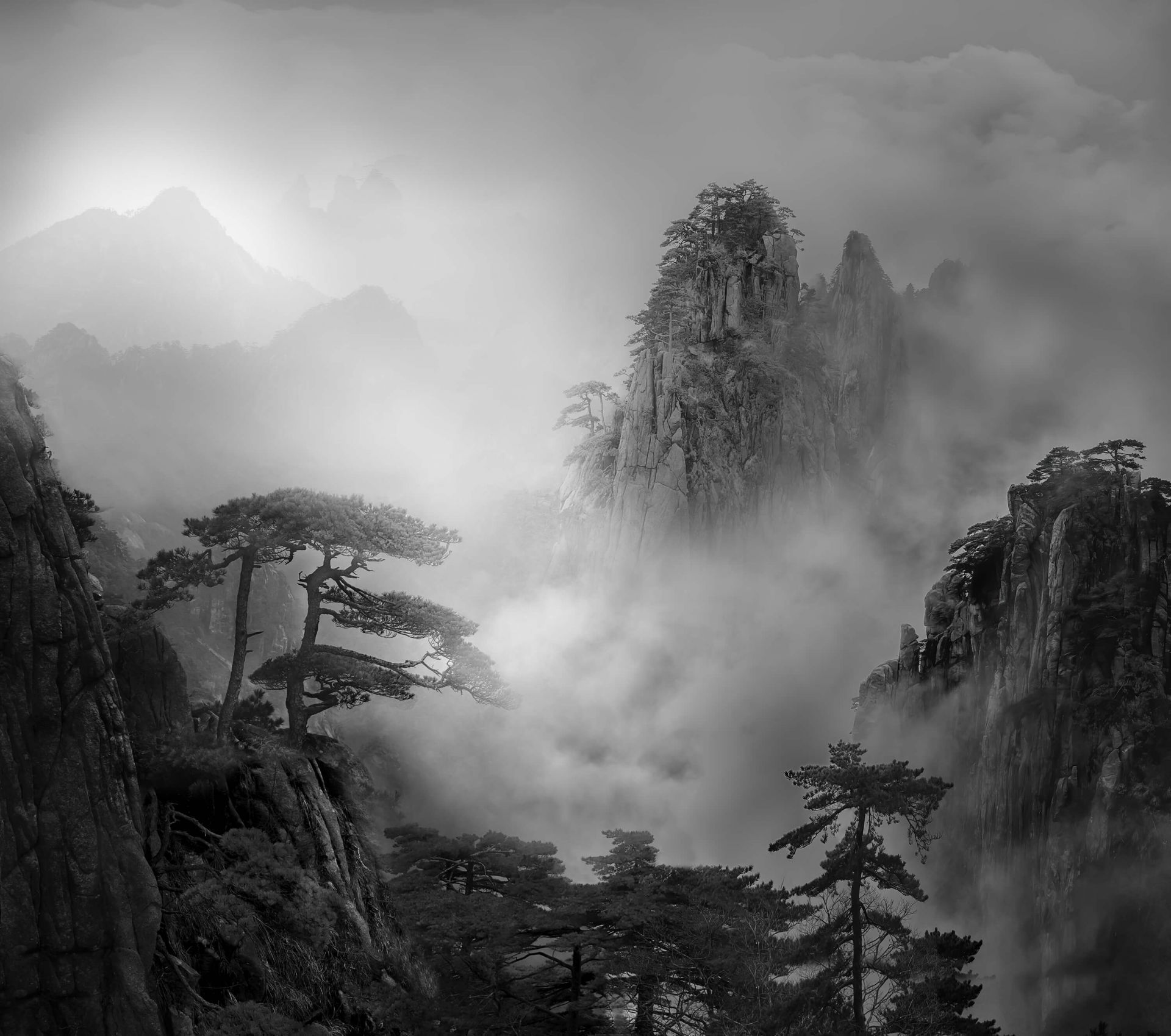 1920x1699 Huang Shan In The Fog