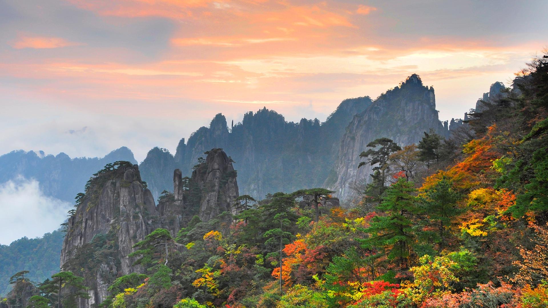 1920x1080 Huangshan Mountain: a world heritage gem showcasing scenic wonders