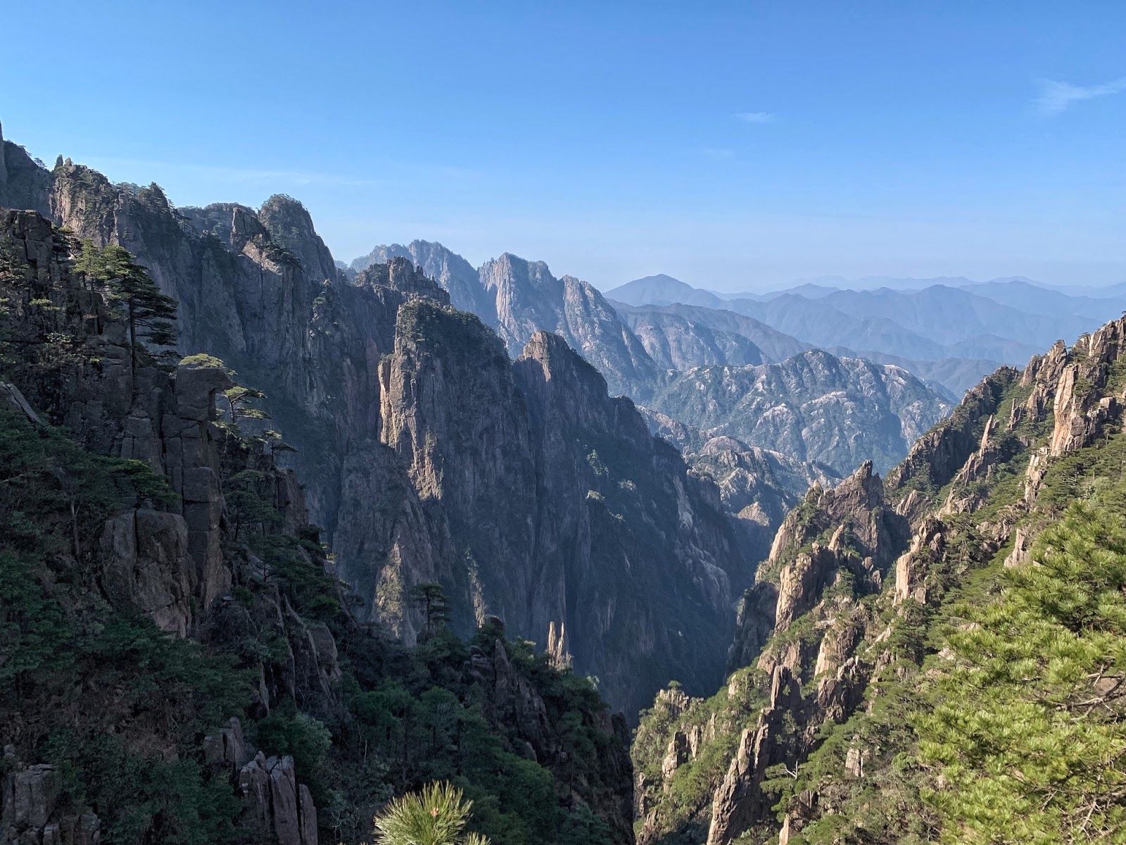 1600x1200 What Mary Loves: Huangshan: The Most Beautiful Mountain in China