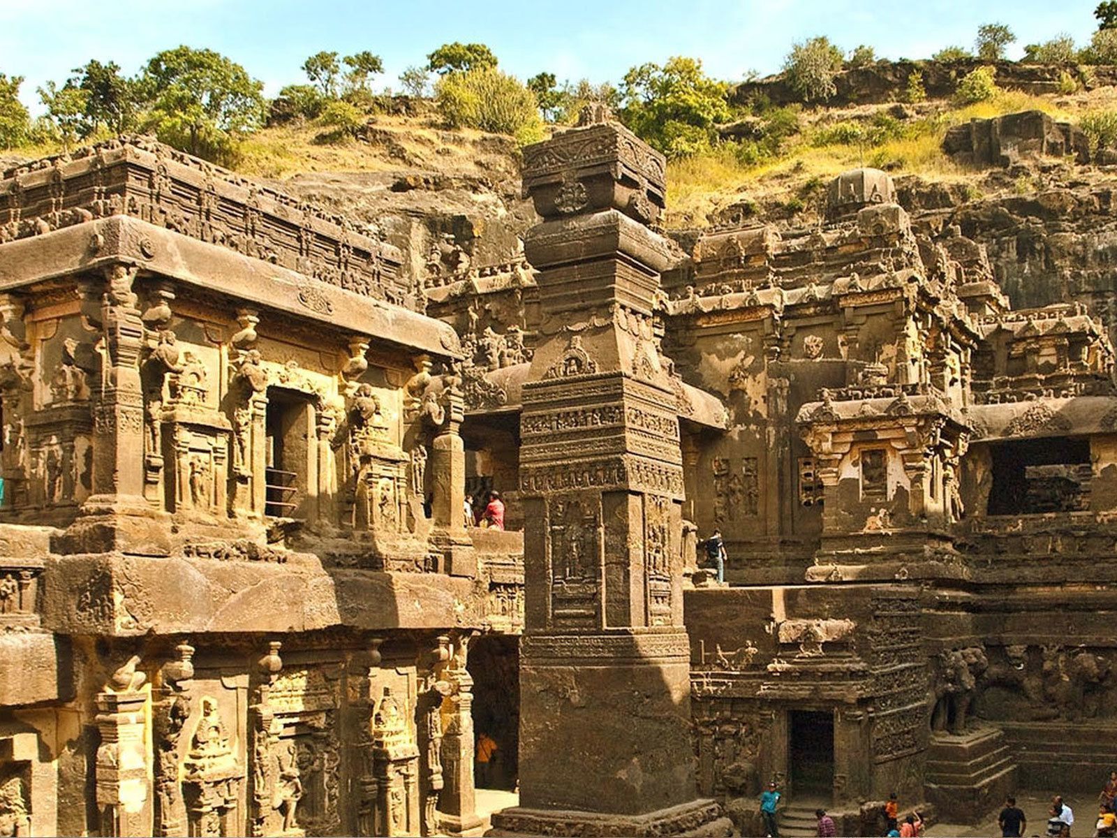 1600x1200 Day Tour Of Ajanta And Ellora Caves from Aurangabad