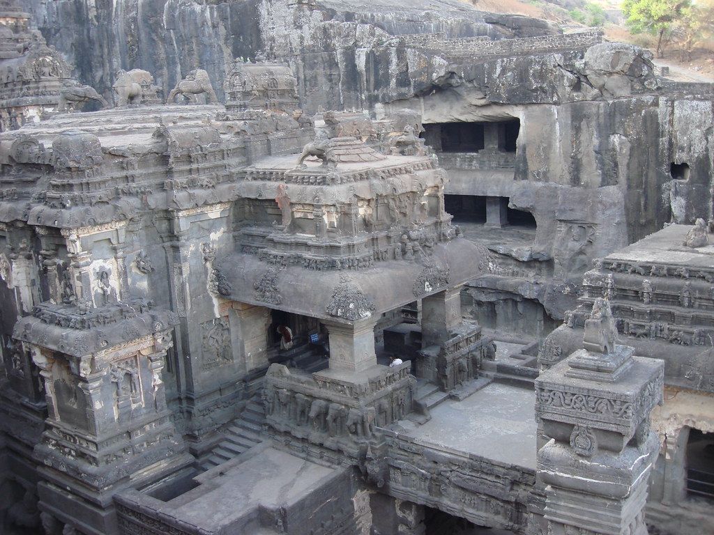 1024x768 Ellora's Cave 16 Kailasanatha Temple feat of human gen