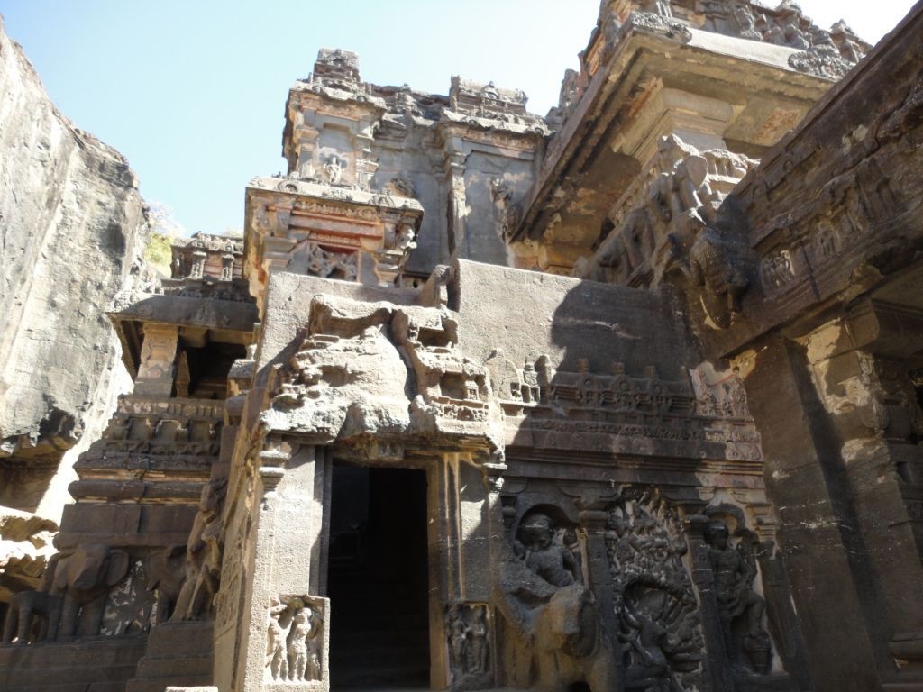 1024x768 Heritage of India: Ellora Caves