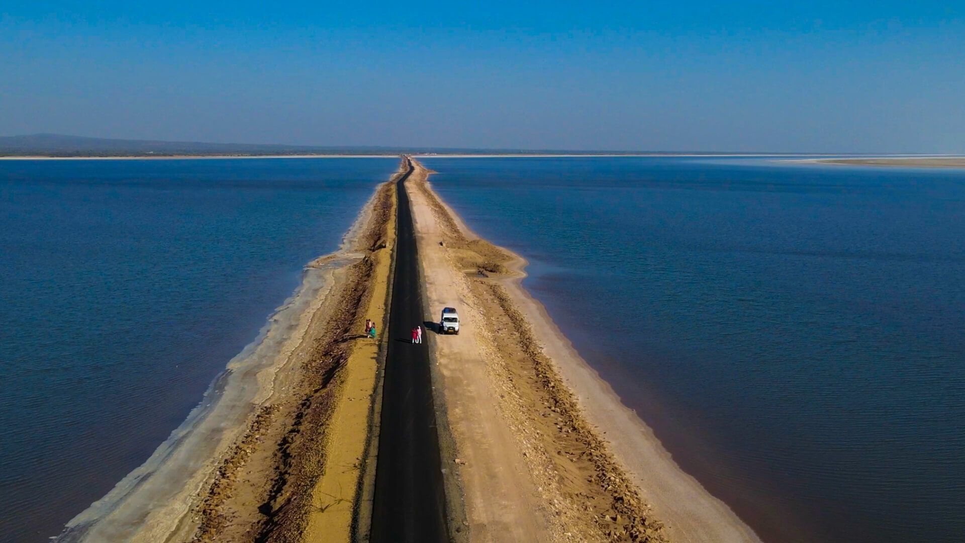 1920x1080 The Artisans of Kutch: A Journey Through Craft and Culture