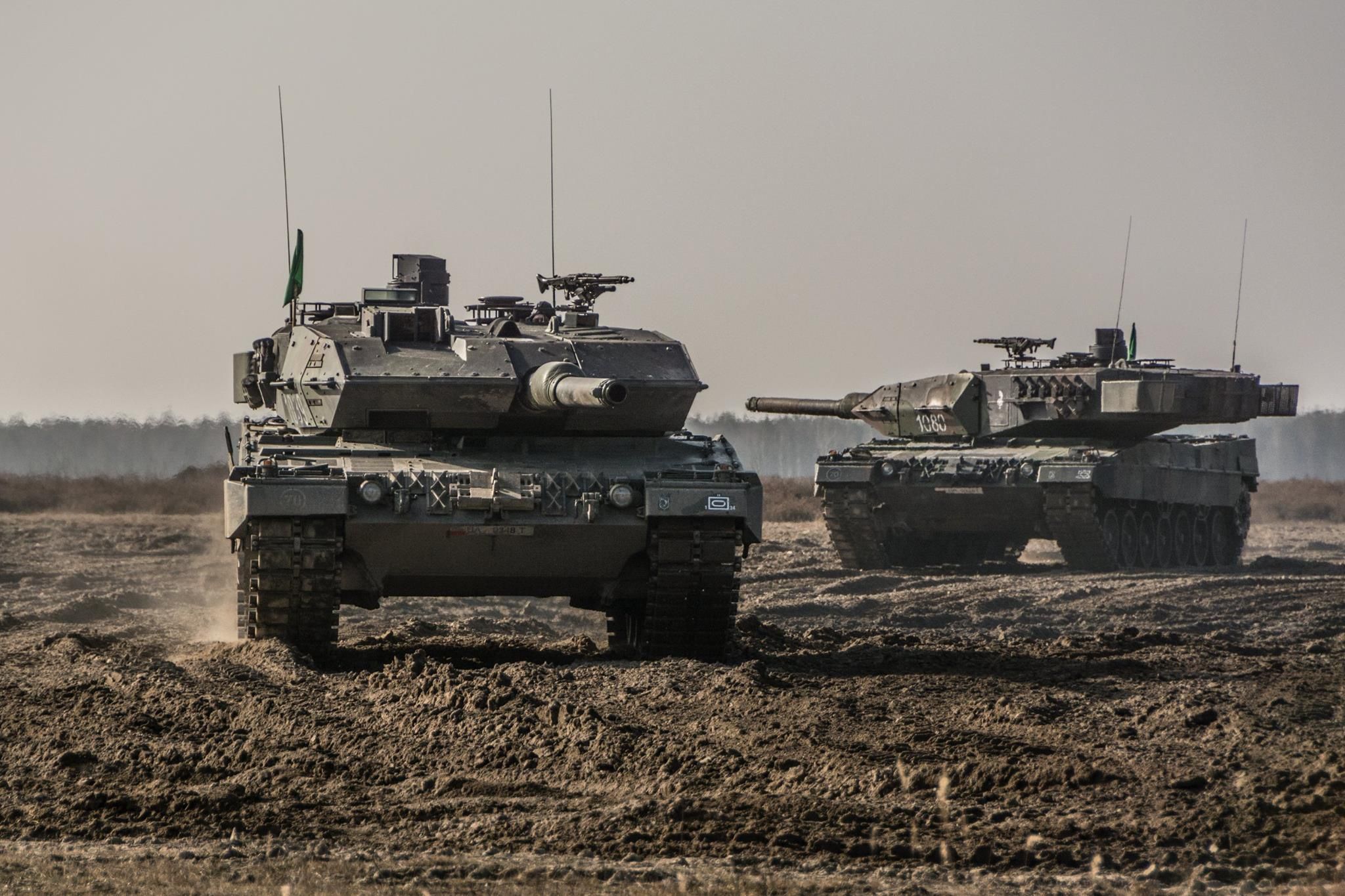 2048x1365 Leopard 2 Advance