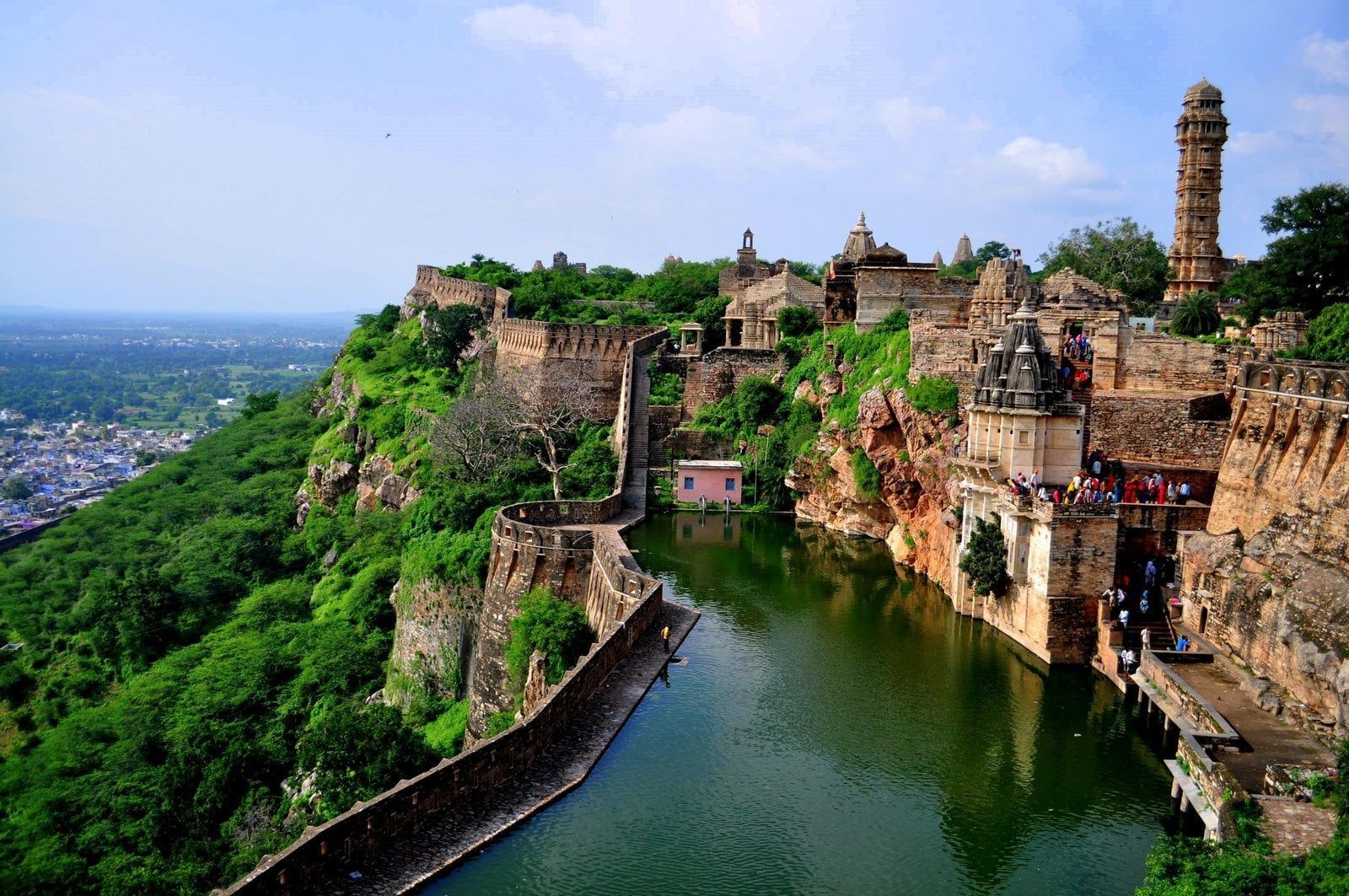 1600x1063 Chittorgarh Fort