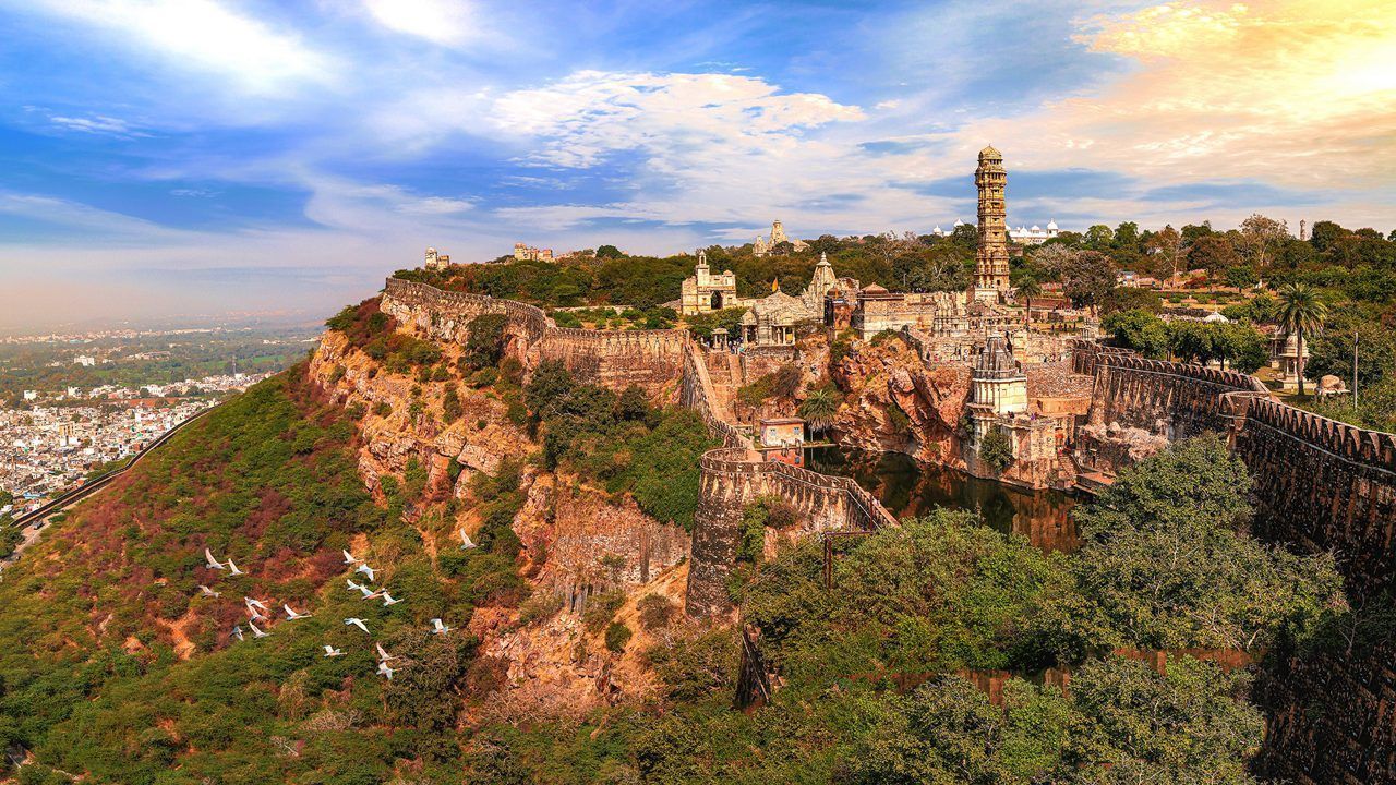 1280x720 Explore the Chittorgarh Fort in Chittorgarh
