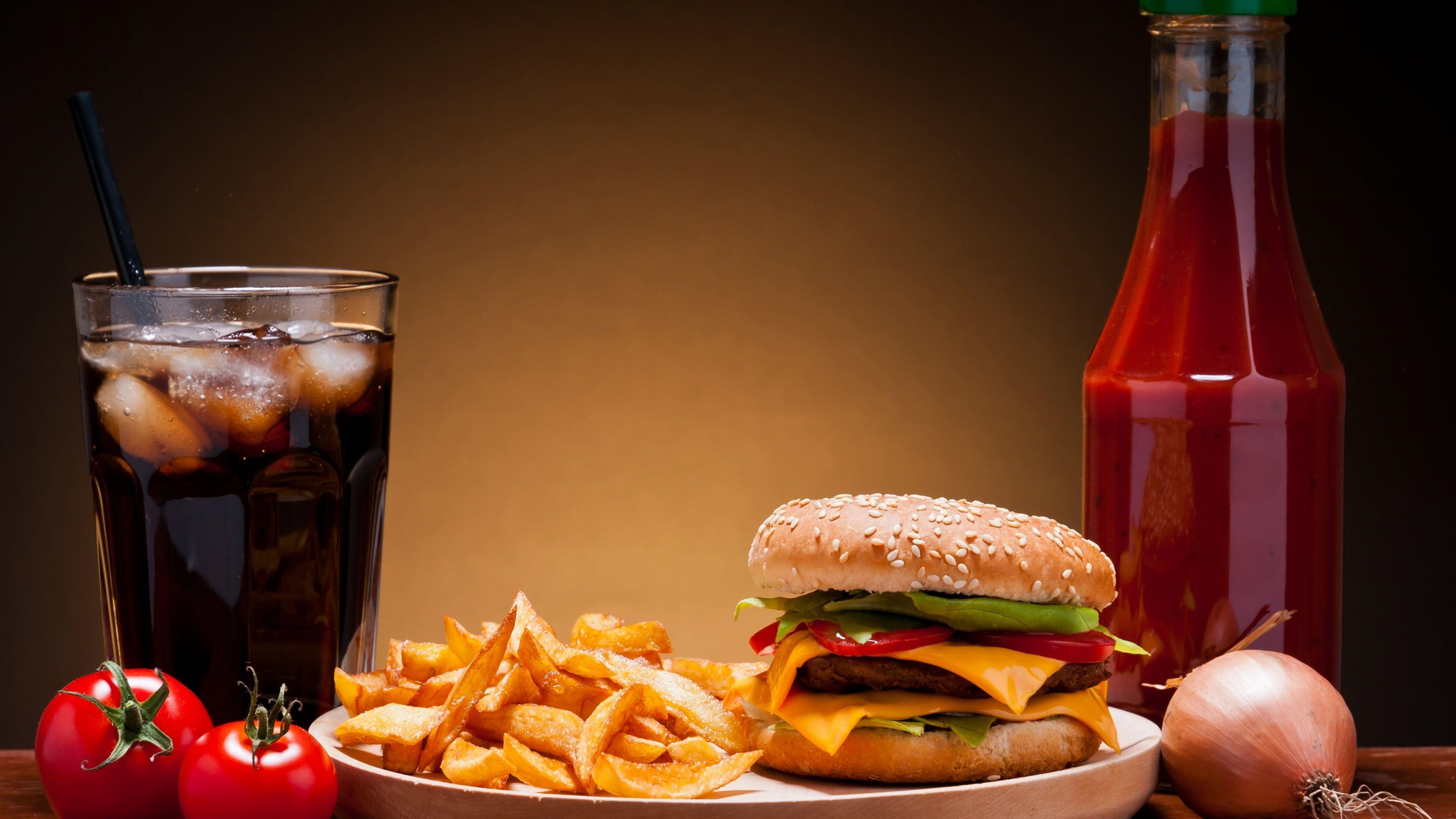 3840x2160 Red and white ceramic bowl, burgers, Fries, soda, food HD