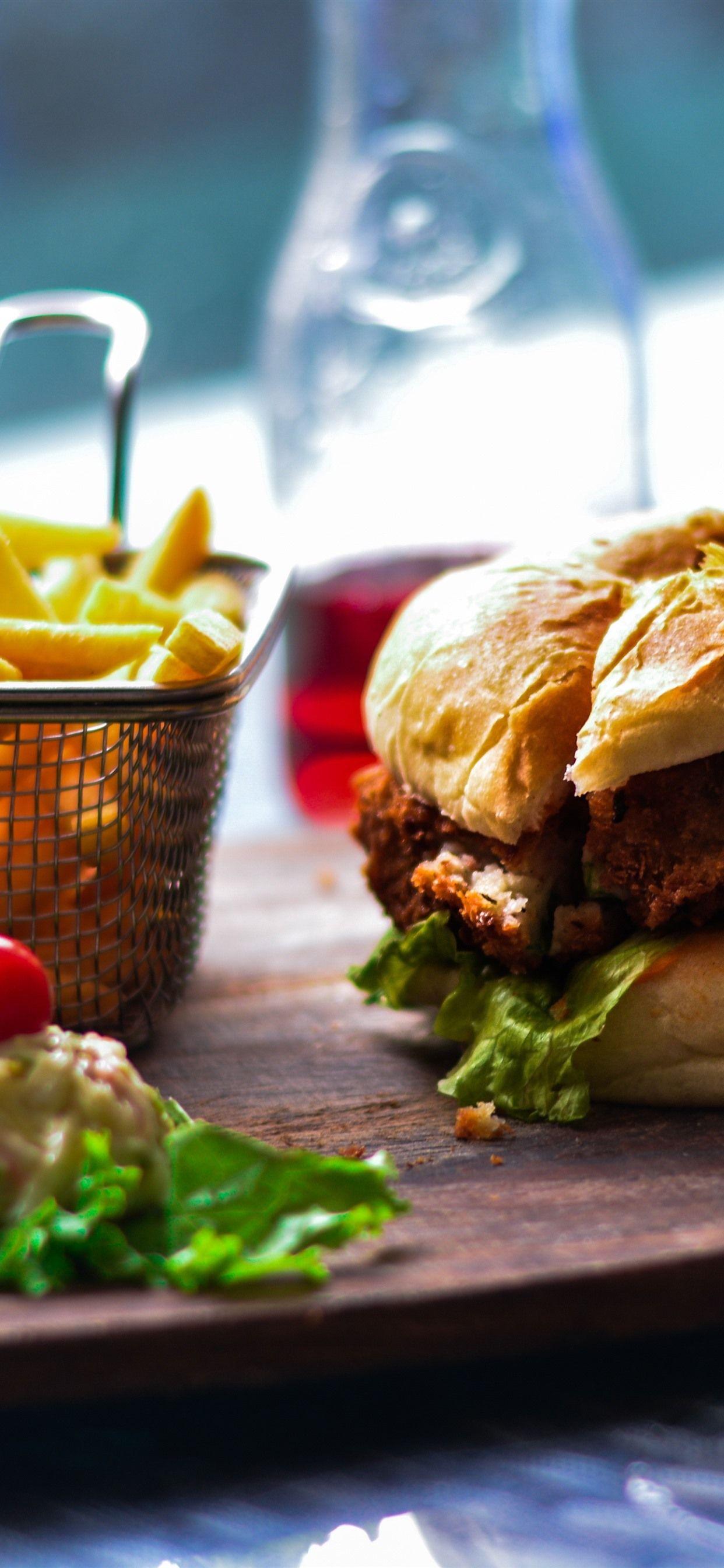 1242x2688 Hamburger, French Fries, Food 1242x2688 IPhone 11 Pro XS Max