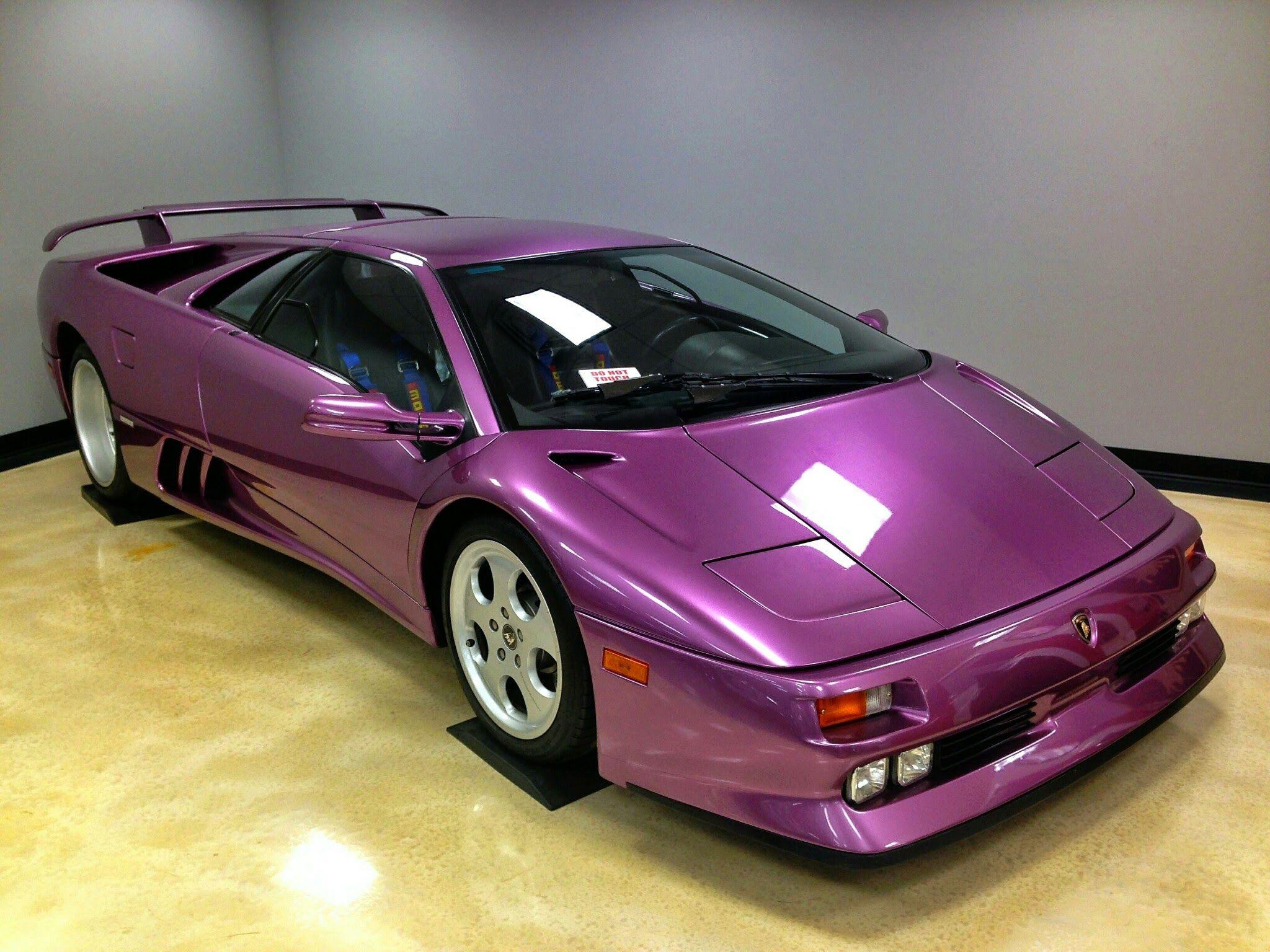 Lamborghini Diablo белая