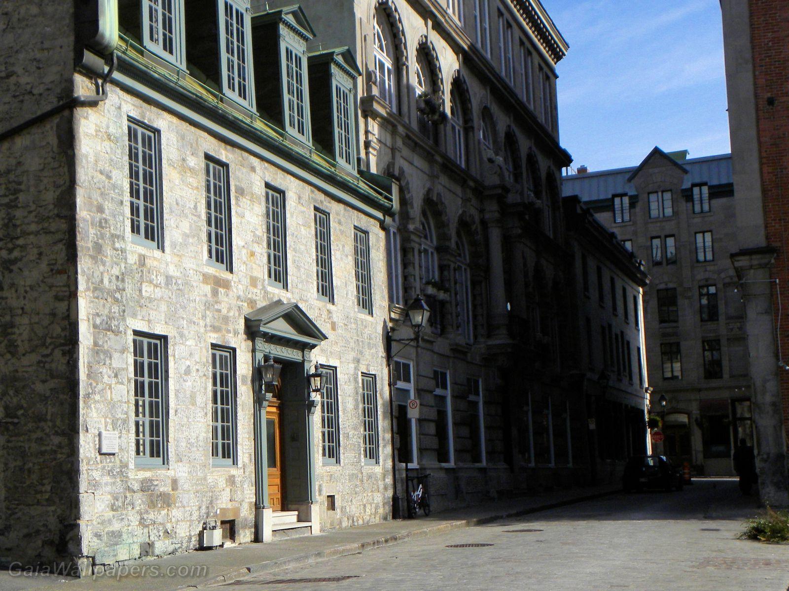 1600x1200 Small street in Old Montreal wallpaper 1600x1200 Desktop