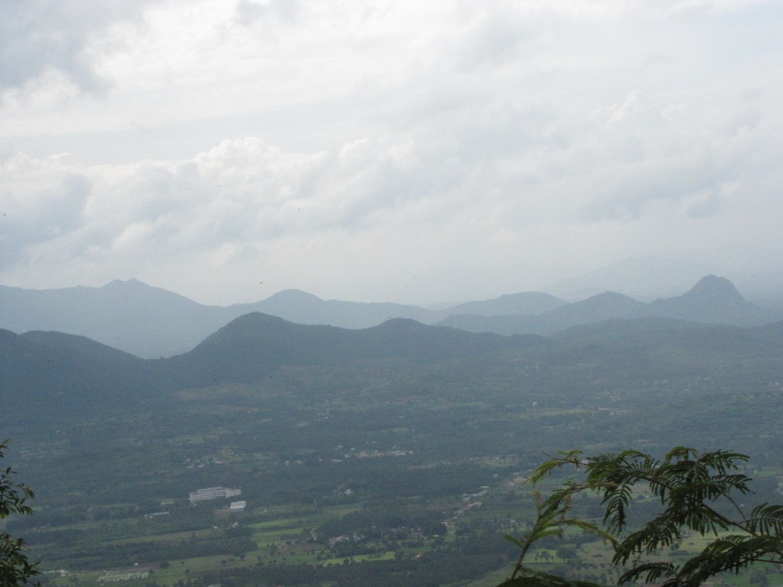 1600x1200 Karthik's Wander: Yercaud and around Salem