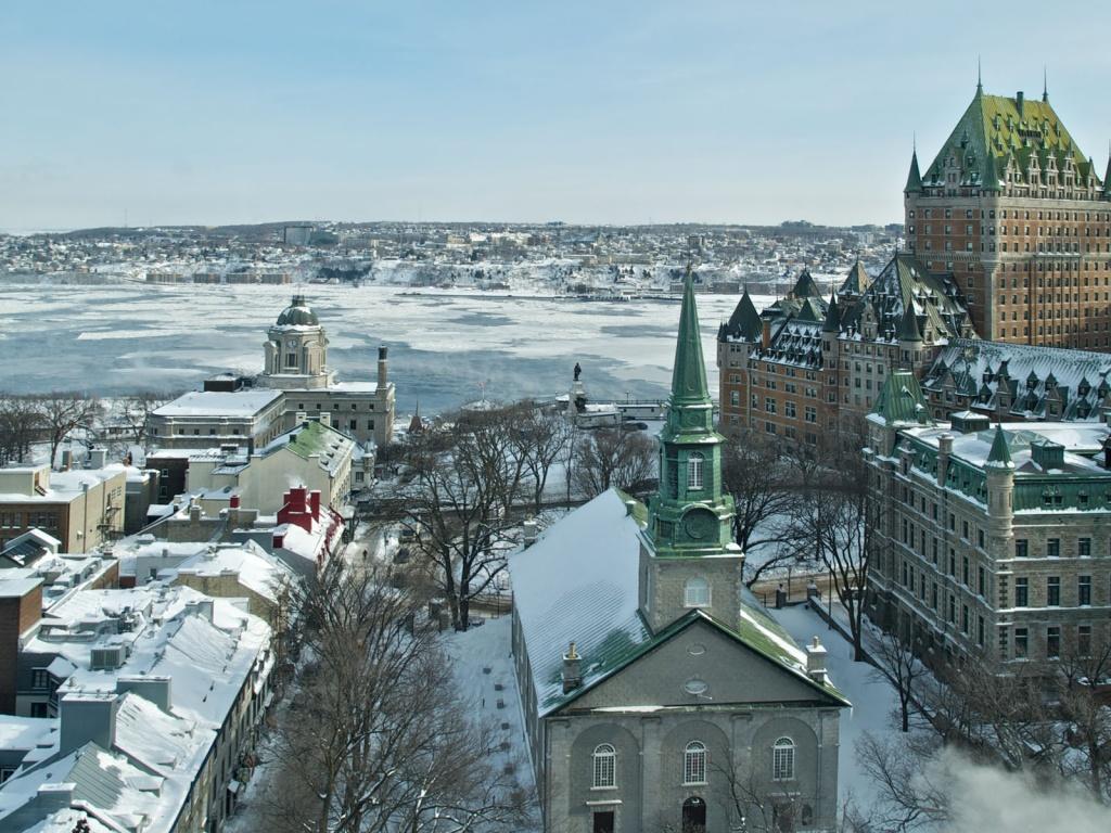 1024x768 Quebec Winter Wallpaper