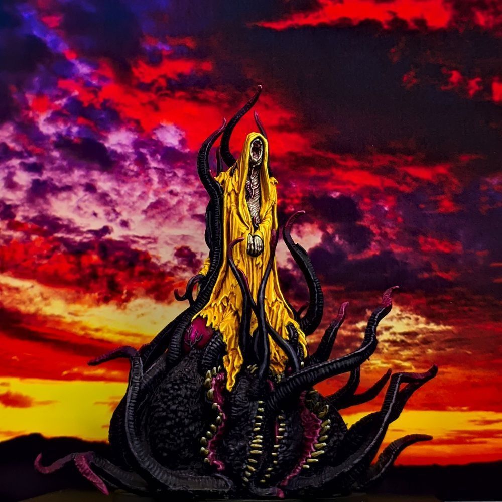 1000x1000 Hastur, the King in Yellow from Cthulhu: Death May Die. So far this is actually the best Hastur miniature I've found from my cursory searches. #HPLovecraft