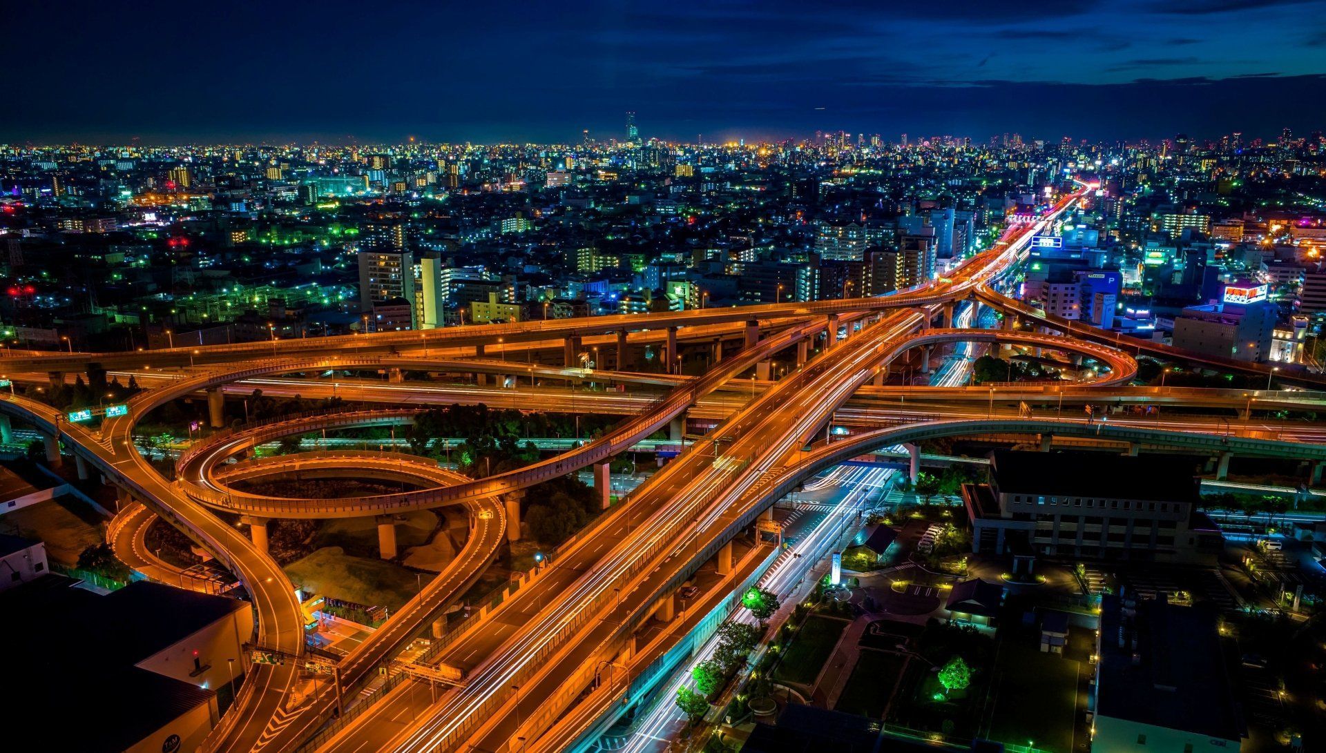 1920x1091 Osaka Freeway at Night Ultra HD Wallpaper