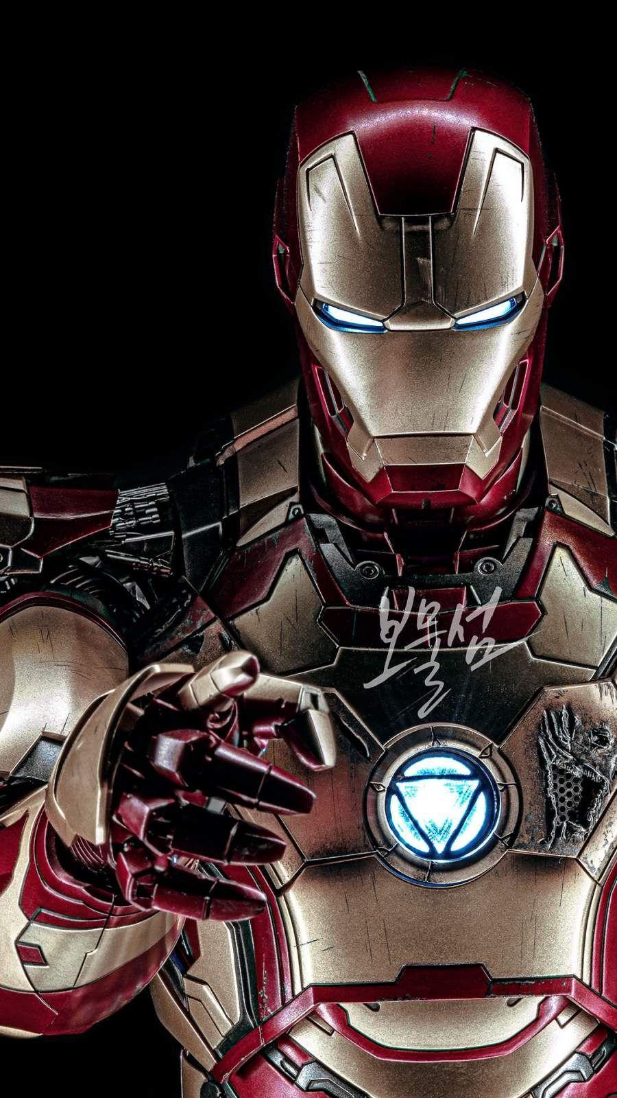 900x1600 Iron Man Mark 42 Pointing IPhone Wallpaper #wallpaper