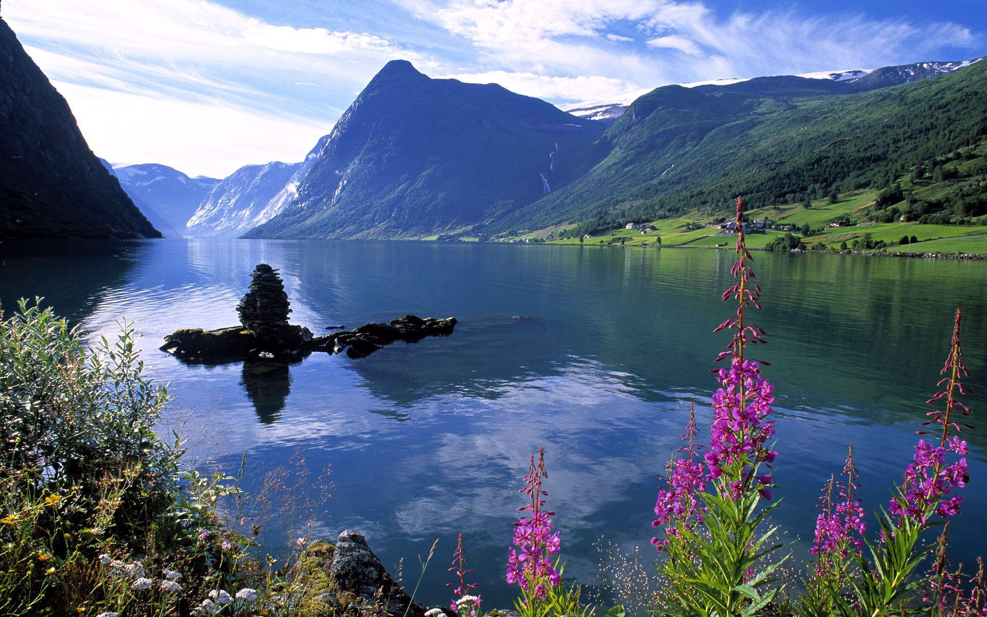1920x1200 Jølstravatnet Fjord, Jølster area, Norway