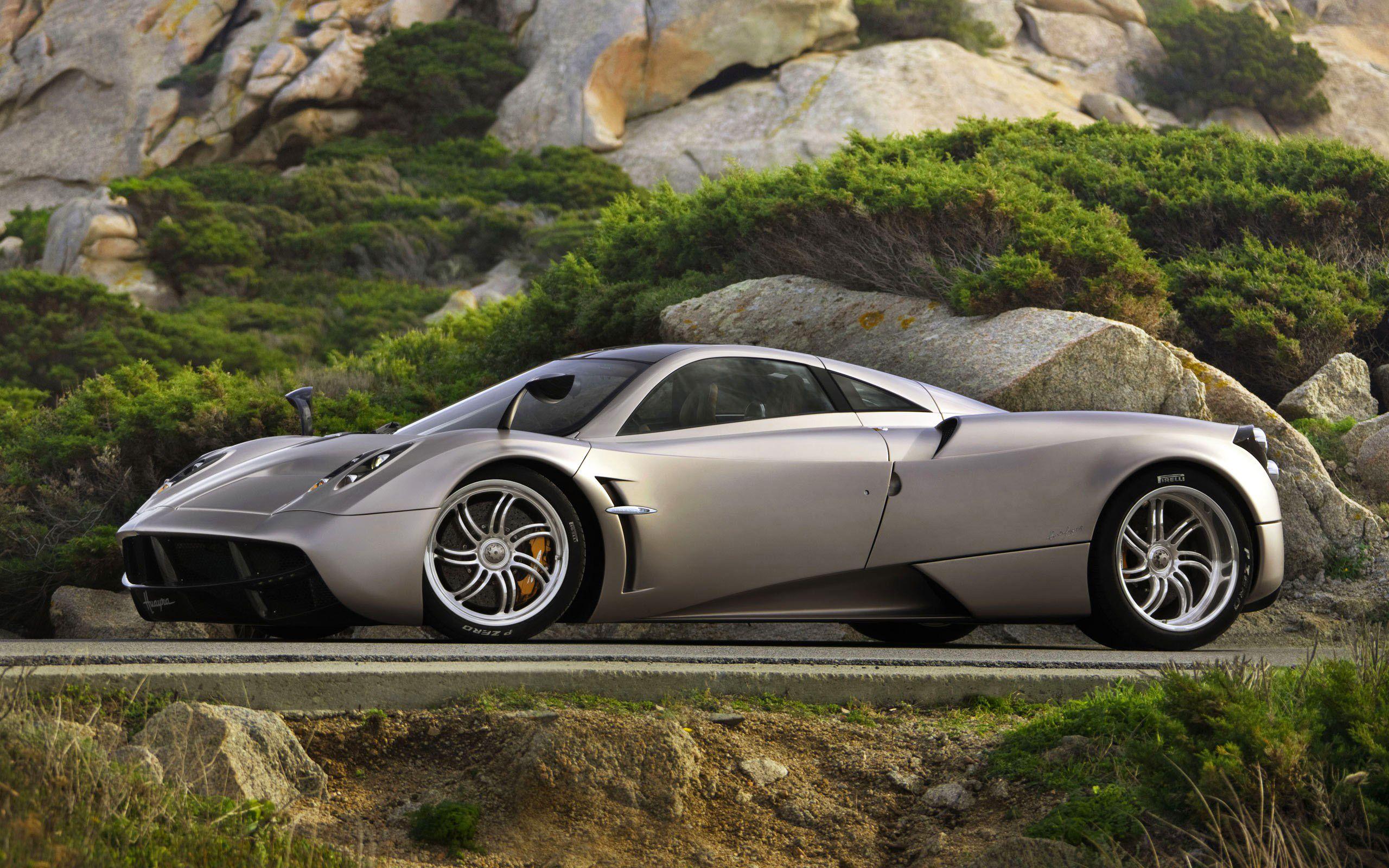 2560x1600 Daily Wallpaper: Pagani Huayra. I Like To Waste My Time