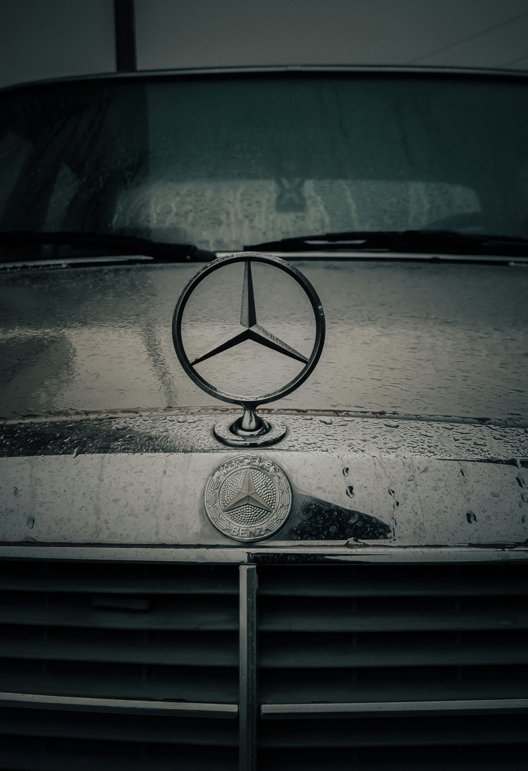 1800x2626 Old Mercedes Benz Decal Logo