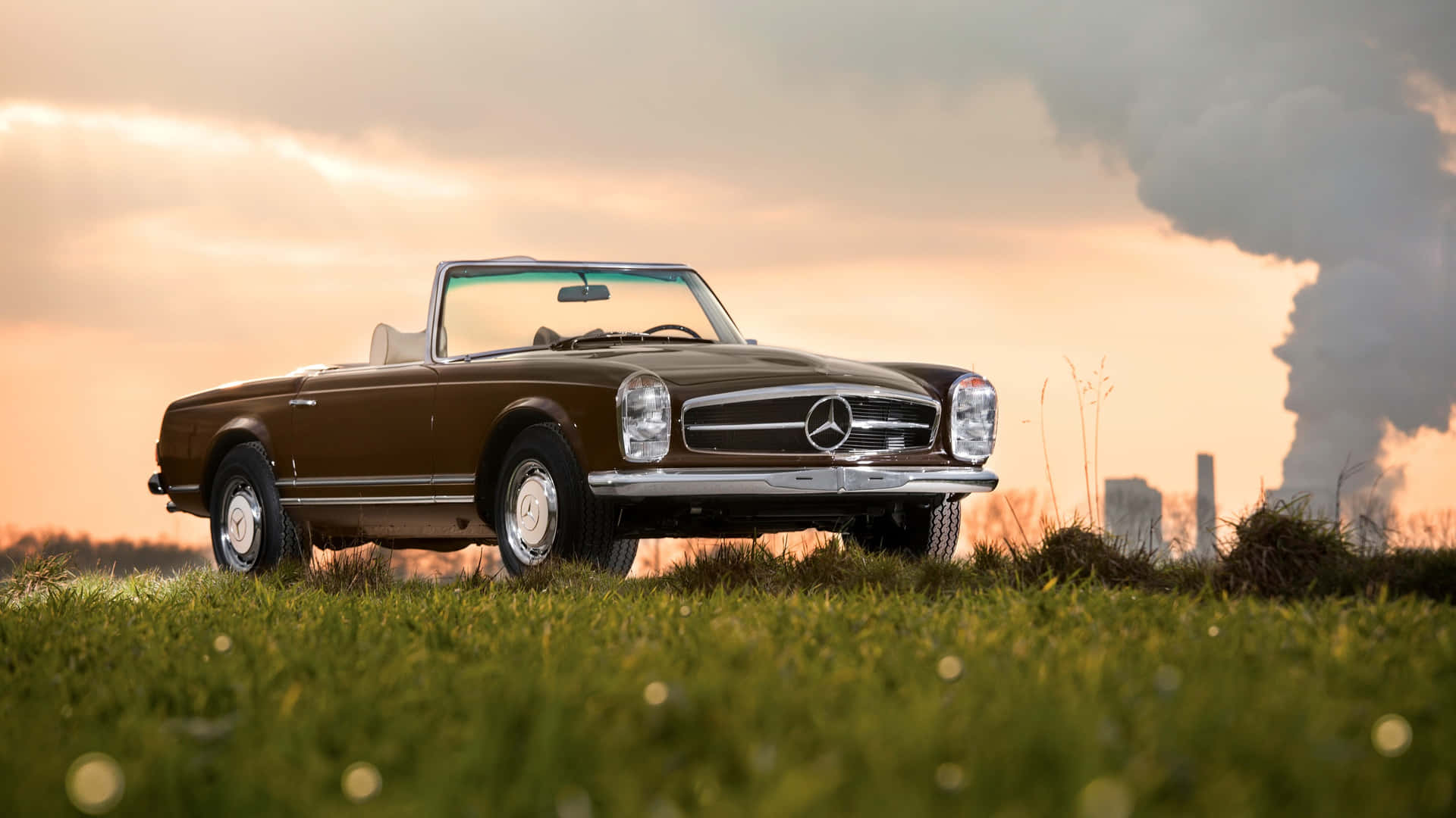 1920x1080 Old Mercedes Wallpaper