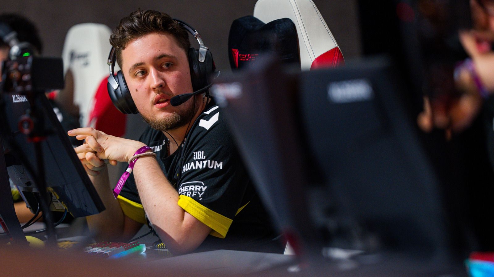 1600x900 ZywOo caught up with dev1сe by number of MVP titles. Новости CS 2