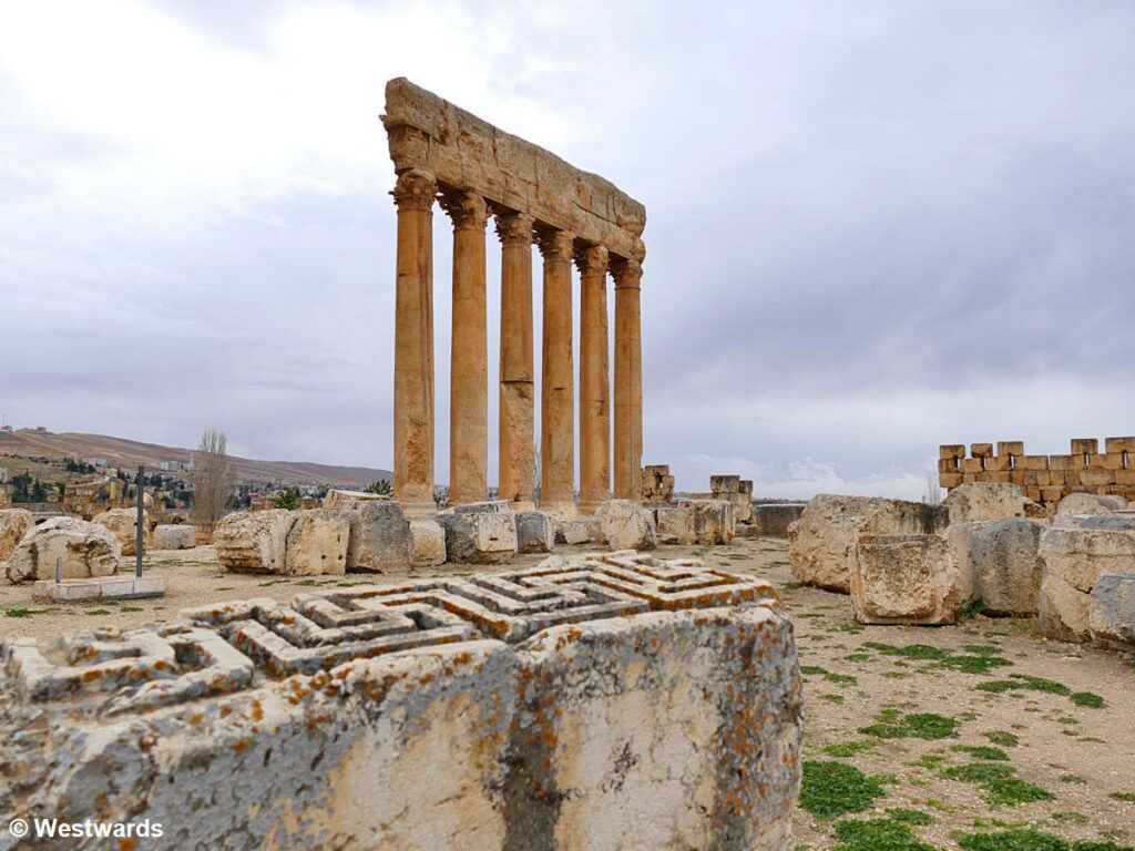 1024x768 Roman temples in Baalbek visit during the revolution