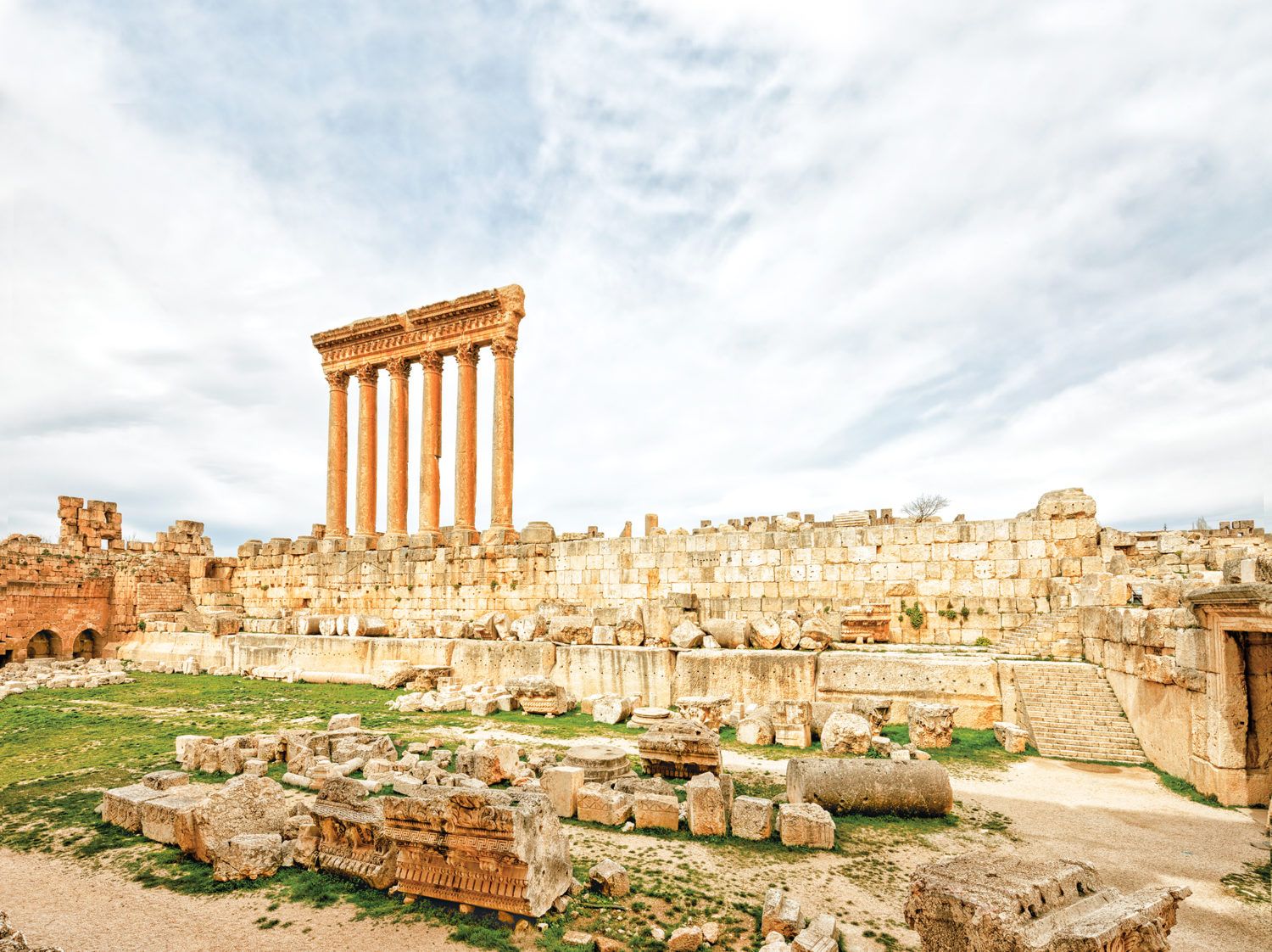 1500x1122 The Ancient Ruins of Baalbek