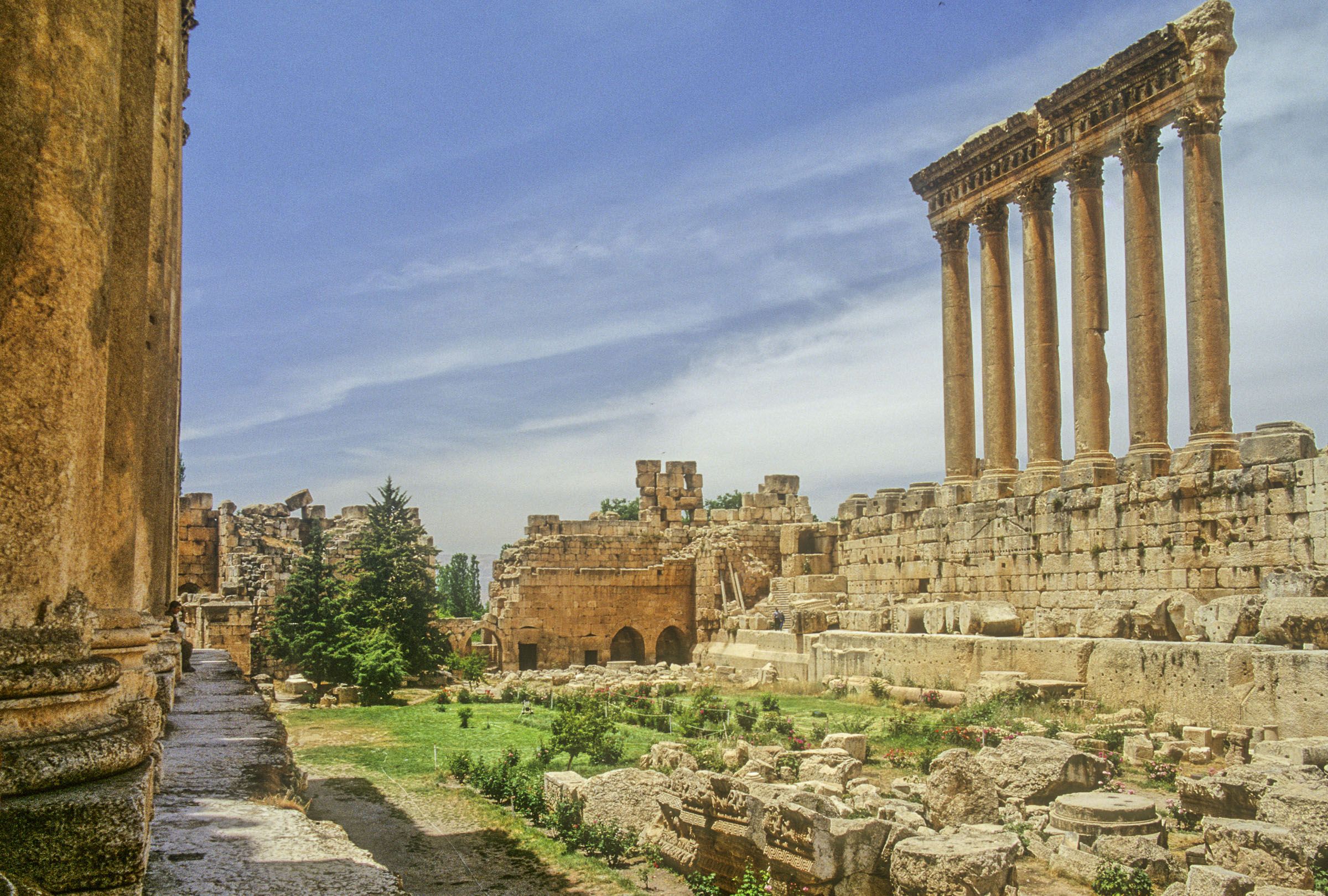 2400x1620 Baalbek