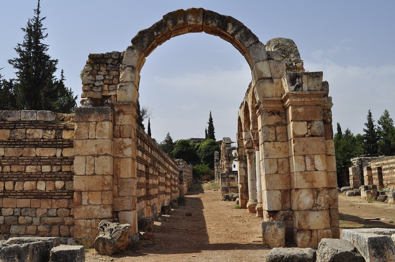 1280x850 Uncovering the Secrets of Baalbek: Lebanon's Grand Roman Temples and Turbulent History. Top World Image