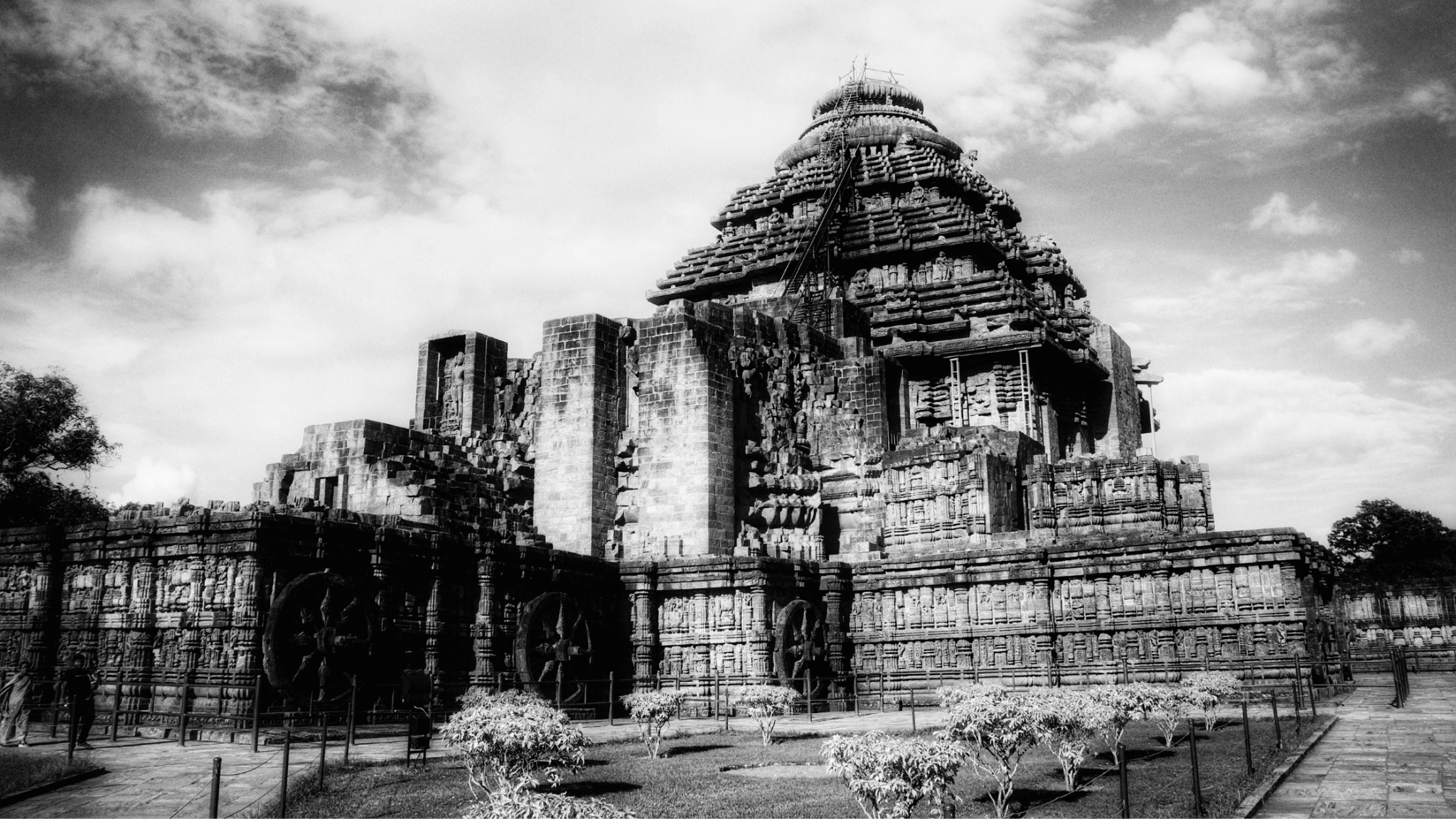 2048x1152 Konark Sun Temple :An Incredible Creation Stone Studio