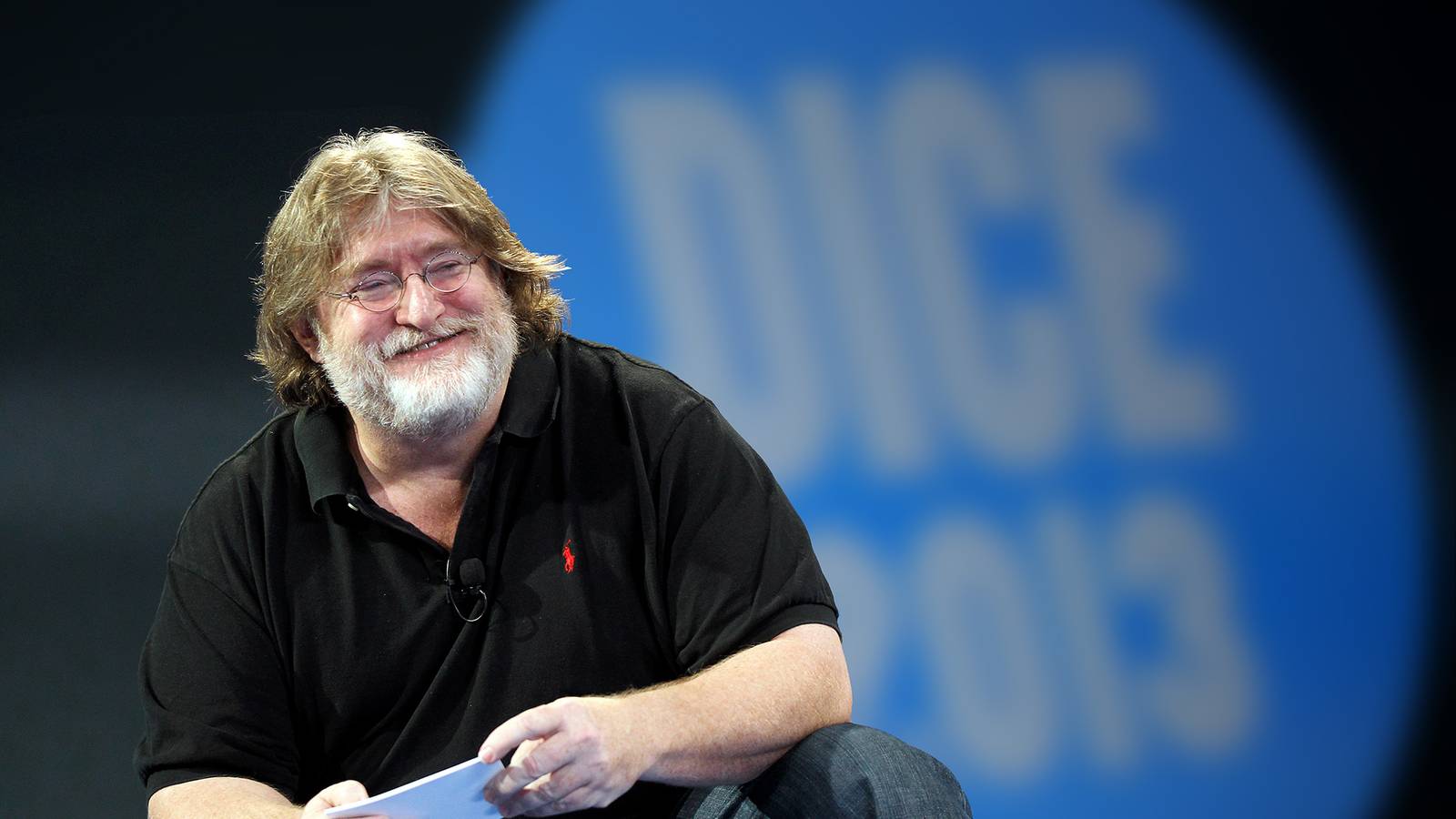 1600x900 Gabe Newell isn't really here