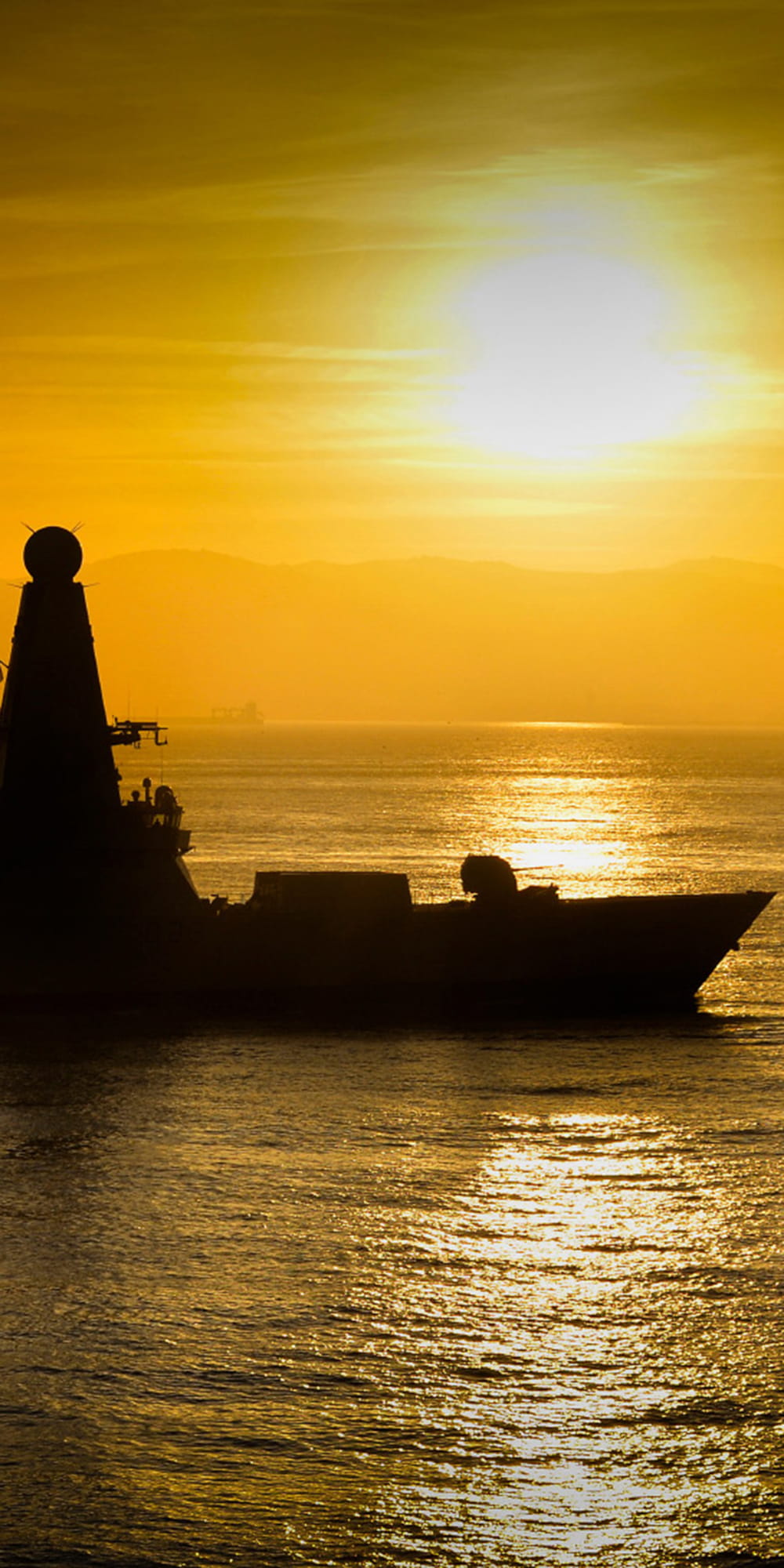 1000x2000 HMS Dauntless (D33)