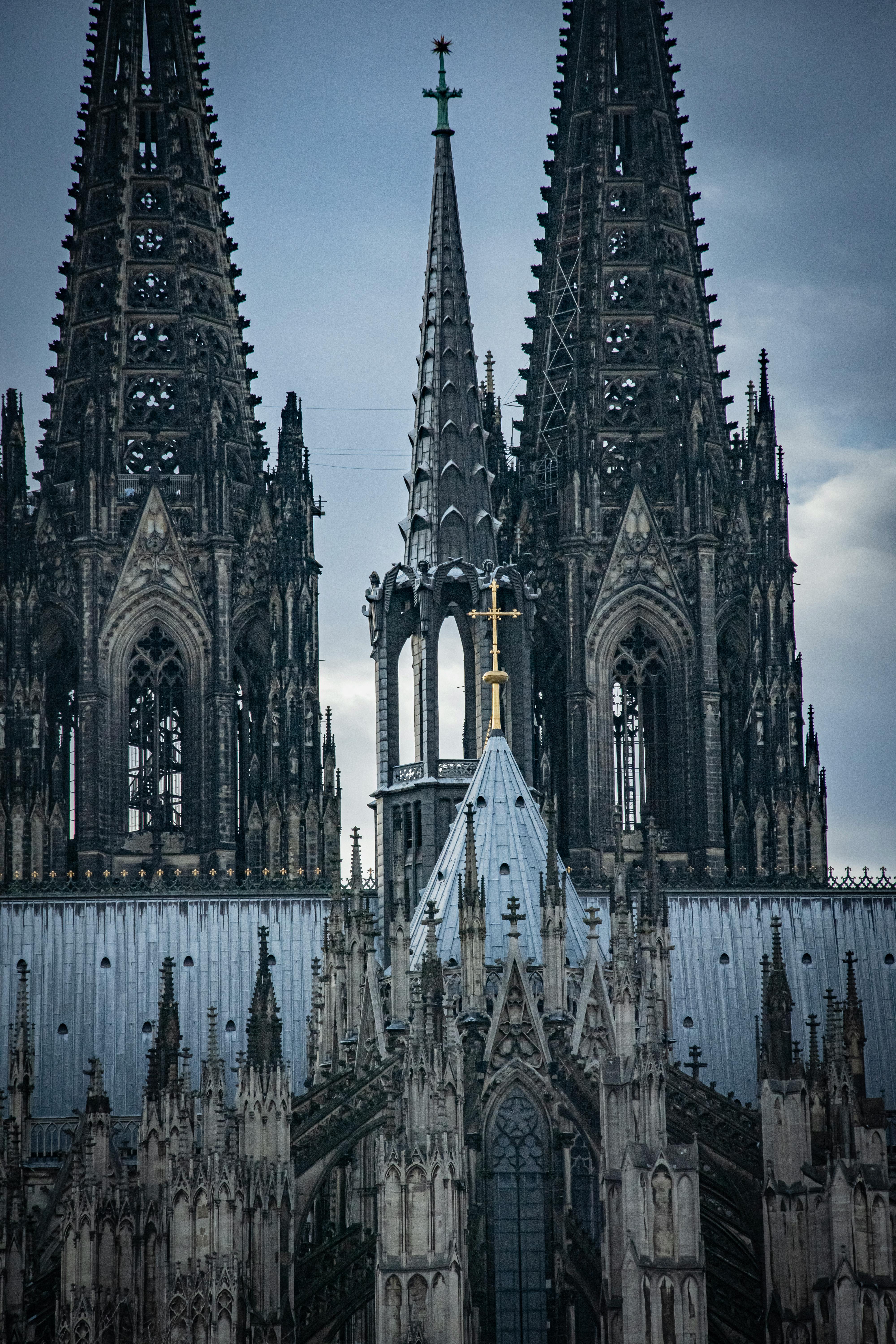 4000x6000 Majestic Gothic Facade of Cologne Cathedral · Free