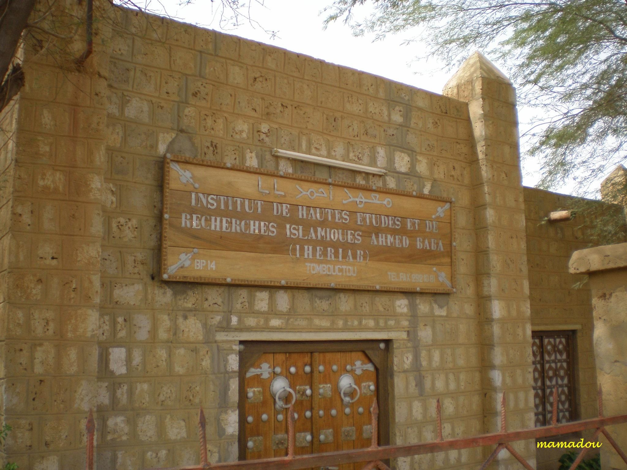 2048x1536 Precious history in Timbuktu library saved from fire