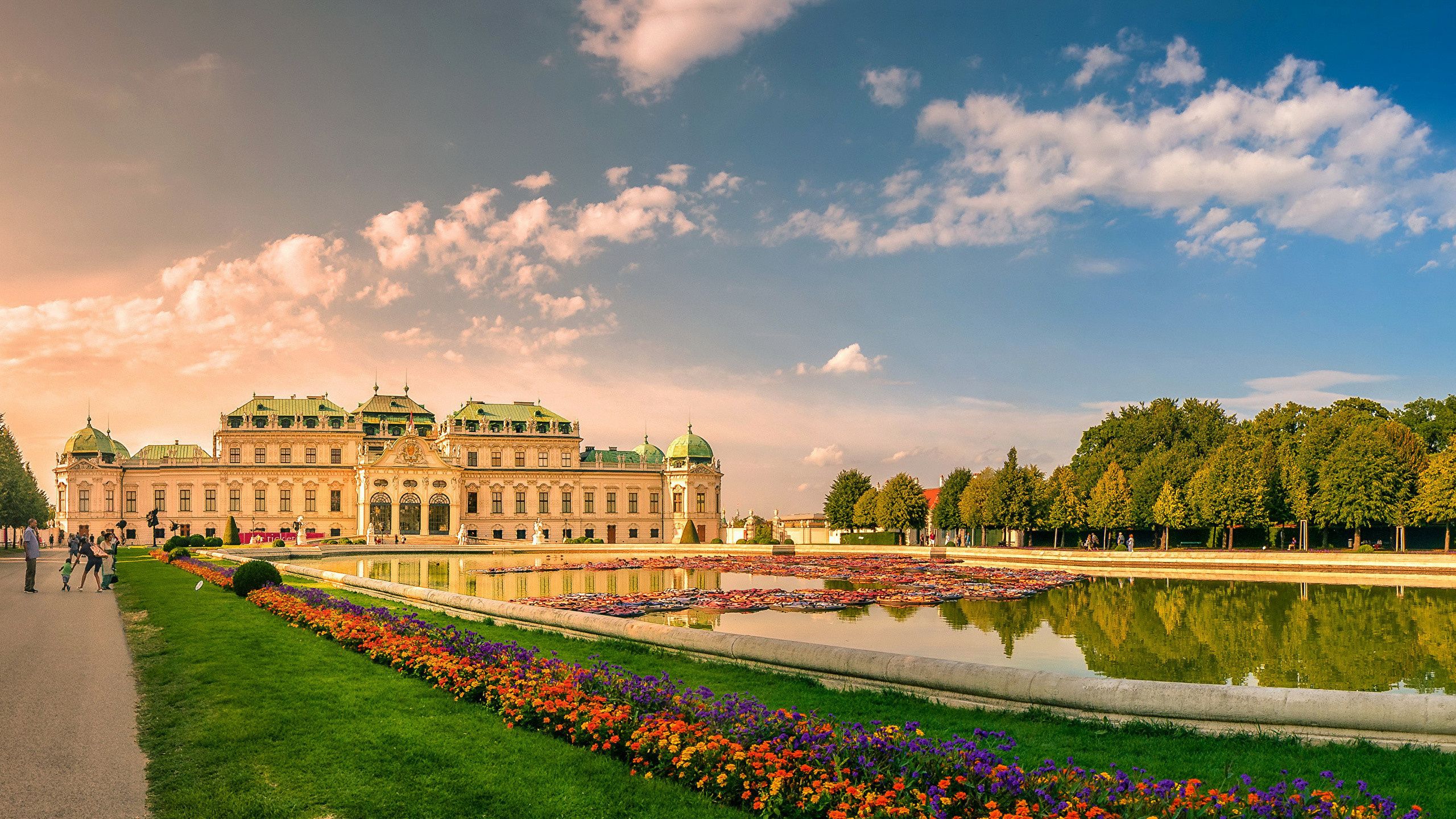 2560x1440 Vienna (Austria) Wallpaper