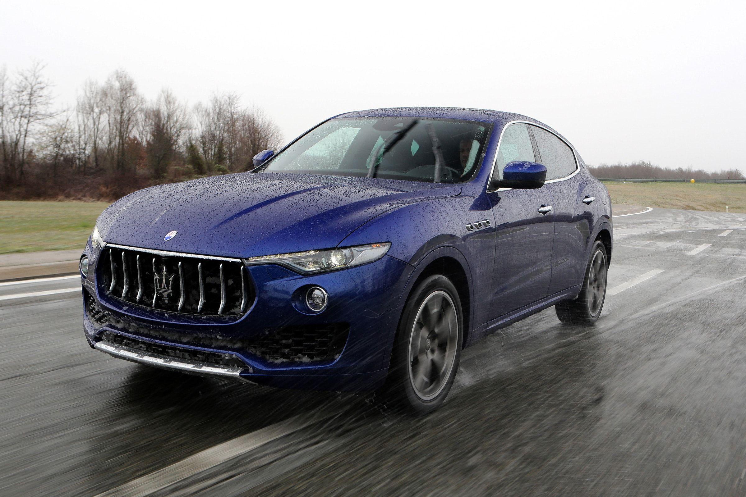 2400x1600 Maserati Levante HD