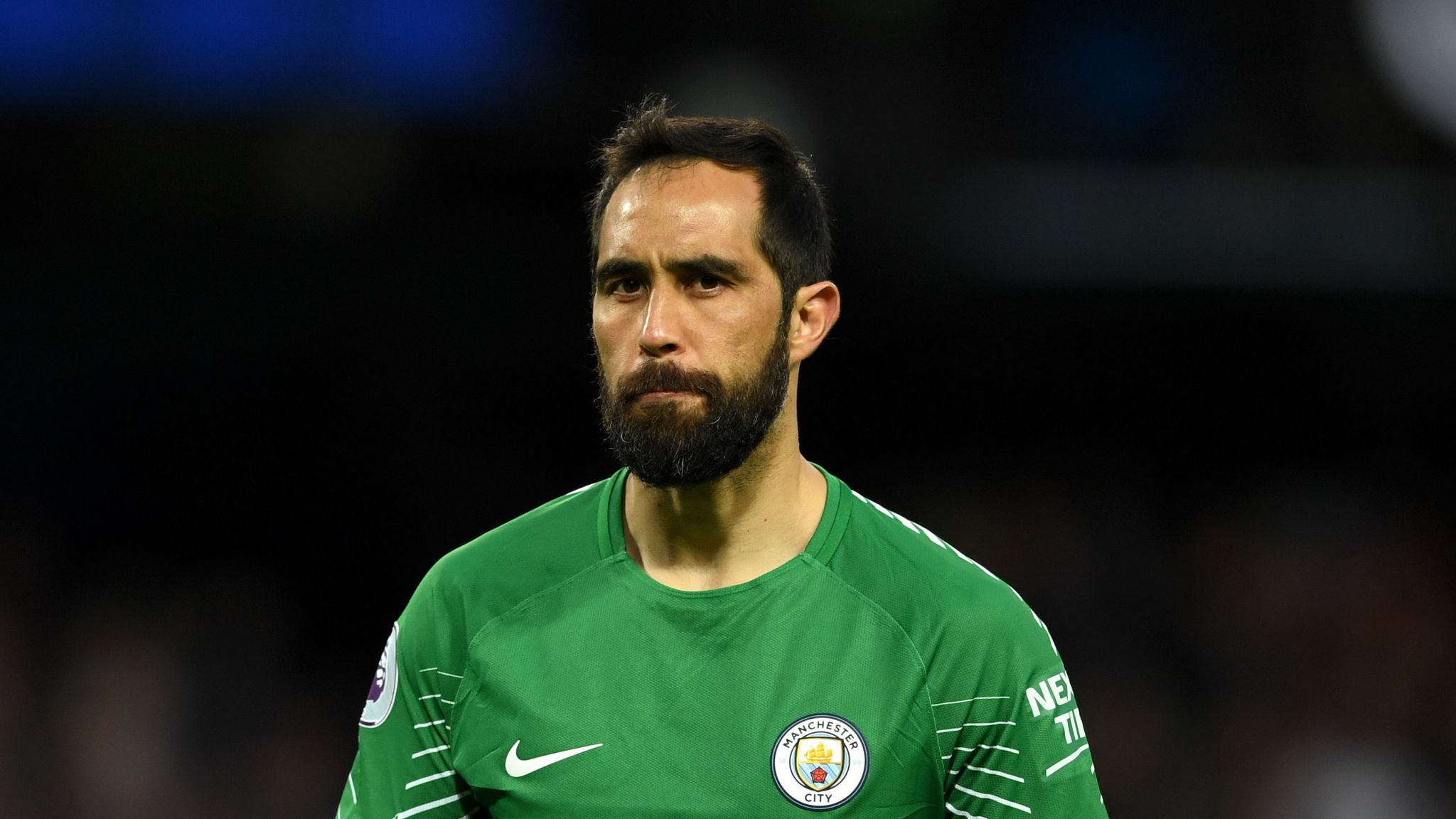 2048x1152 Claudio Bravo hoping to revive Manchester City career this season