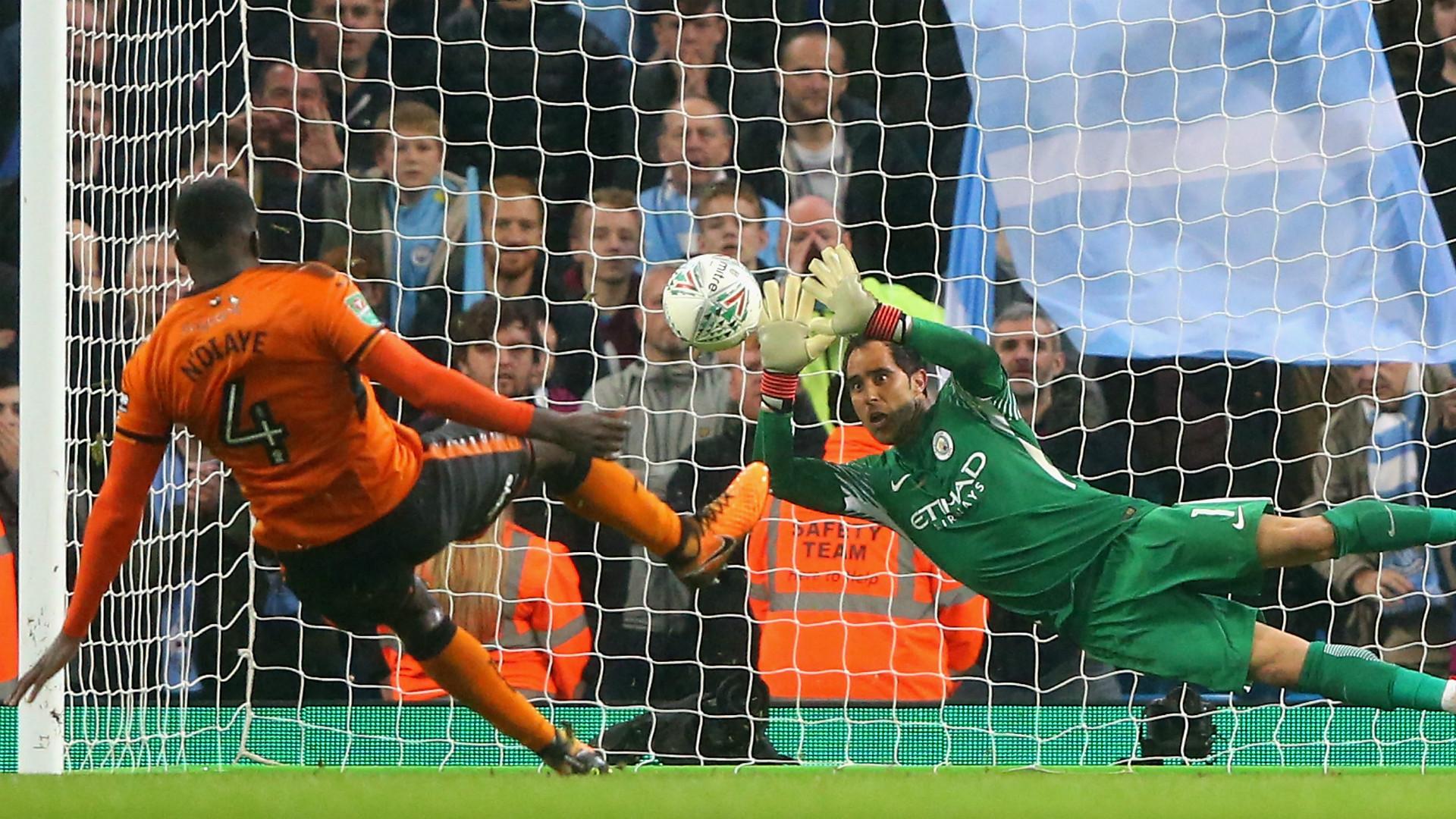 1920x1080 The real Claudio Bravo finally stands up!