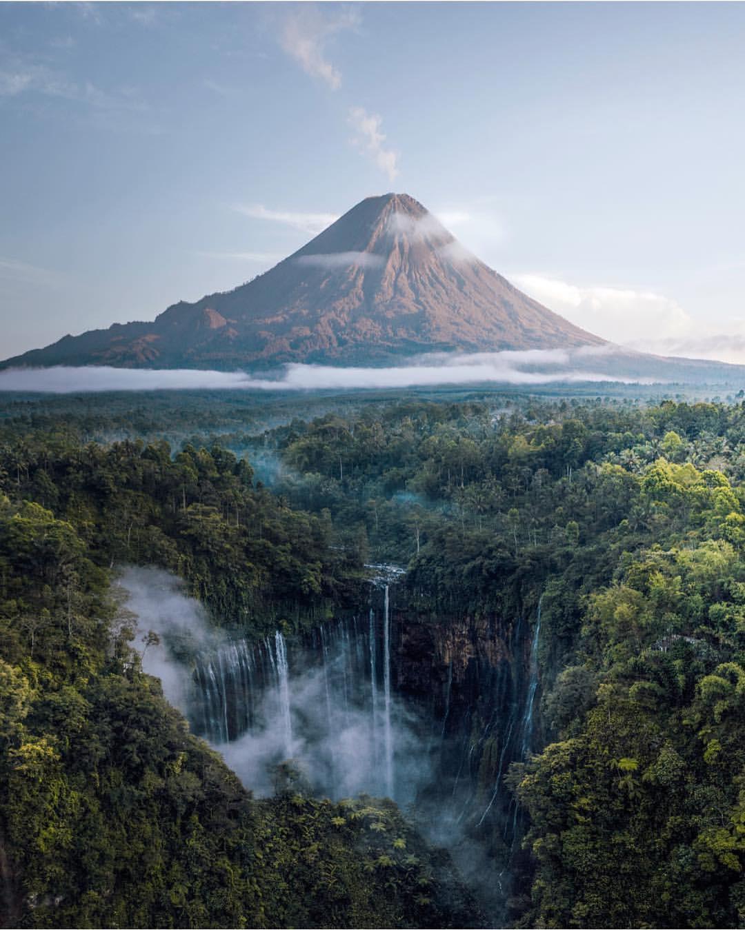 1080x1349 Absolutely gorgeous Tumpak Sewu Waterfall in East Java, Indonesia