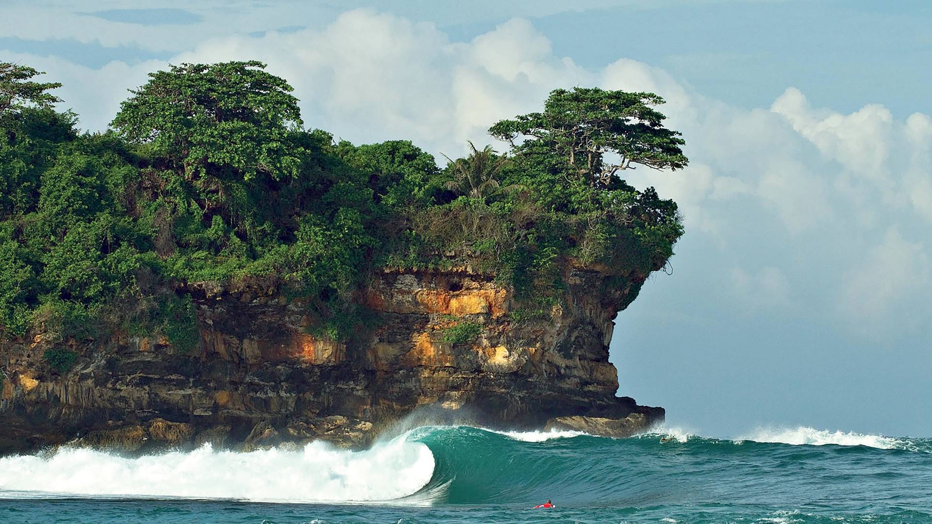 1920x1080 Surfing in East Java, Java