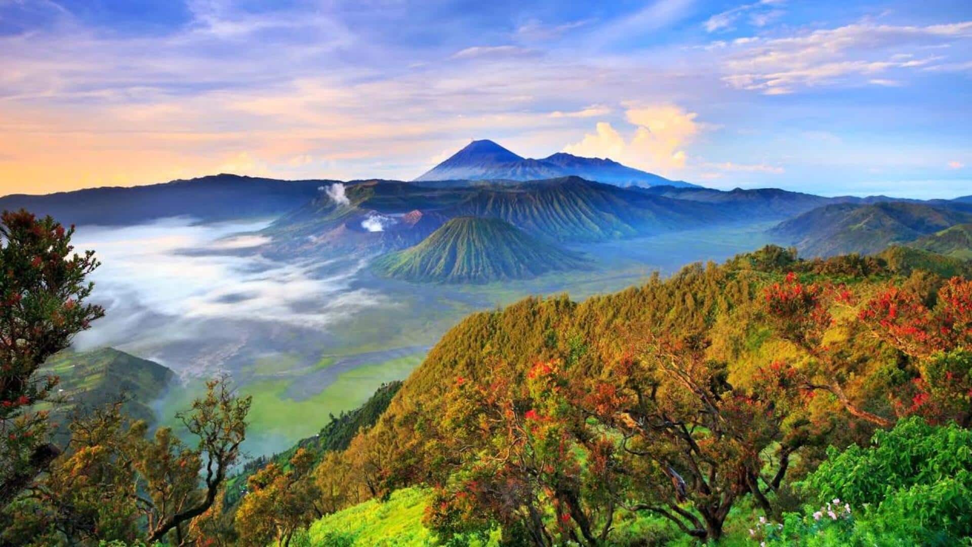 1920x1080 Trekking the fiery paths of East Java, Indonesia